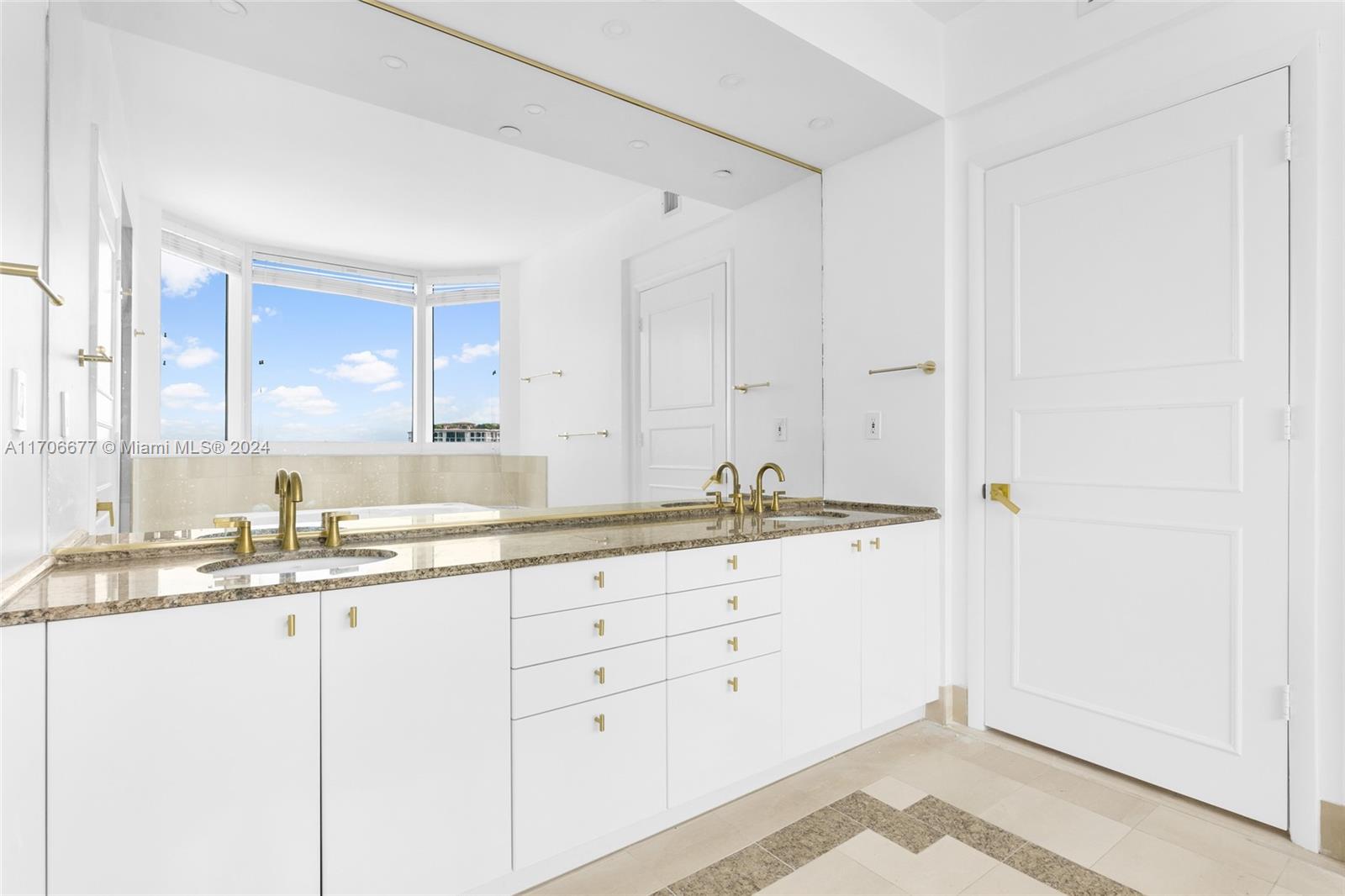 PORTOFINO TOWER CONDO - Residential