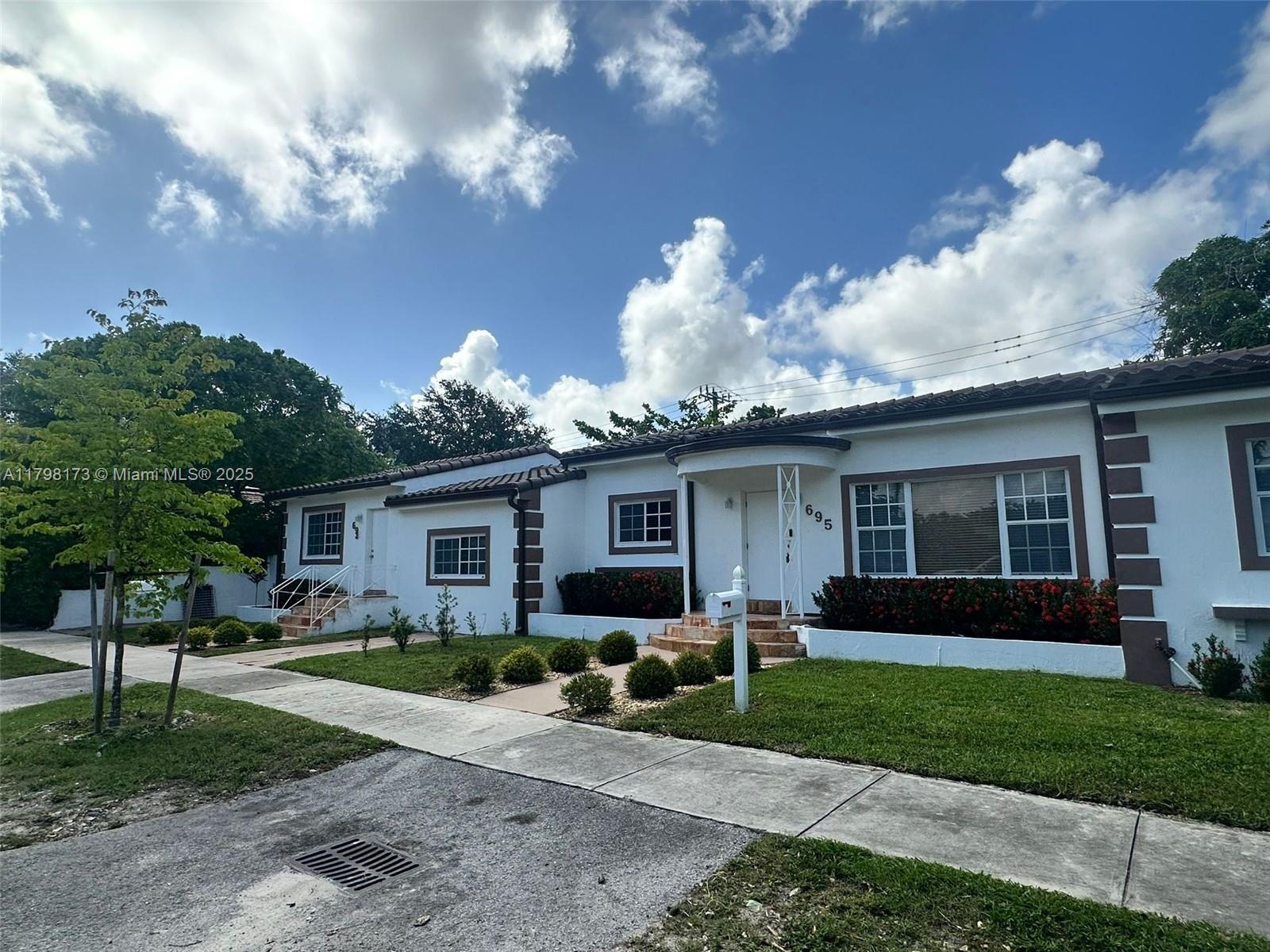 Rental Property at 693 Ne 80th St Studio, Miami, Broward County, Florida - Bathrooms: 1  - $1,300 MO.