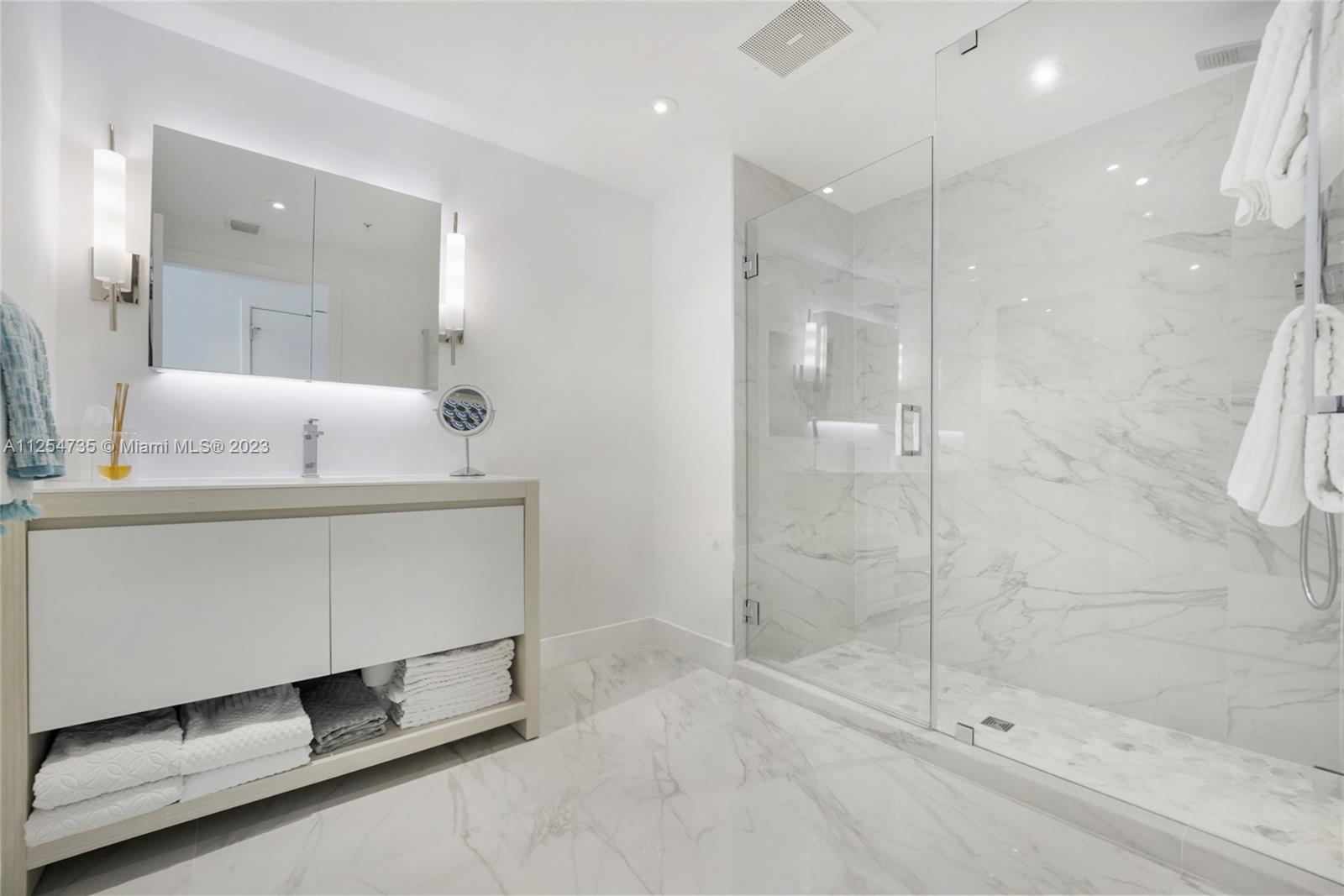 NORTH CARILLON BEACH COND - Residential