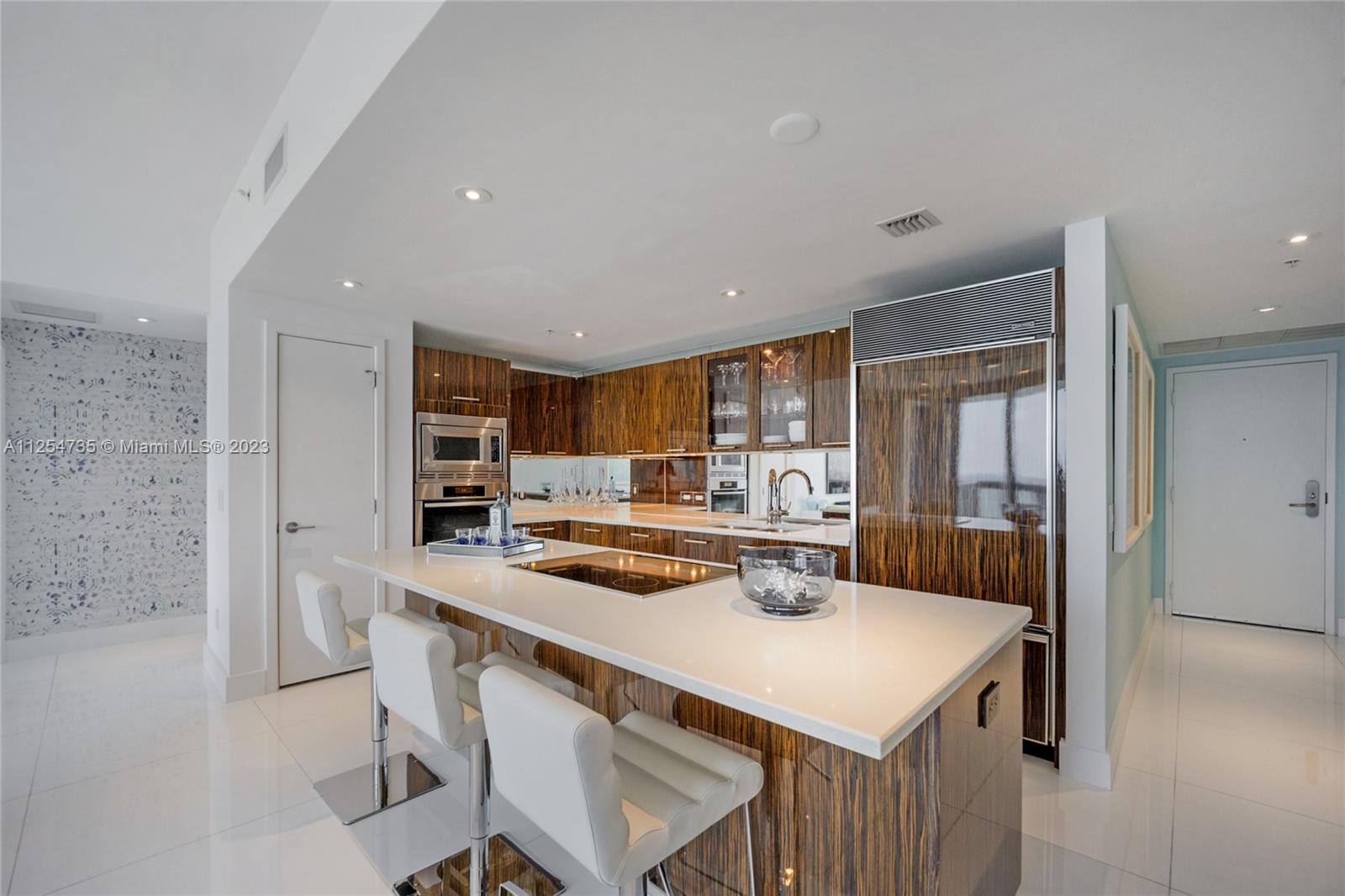 NORTH CARILLON BEACH COND - Residential