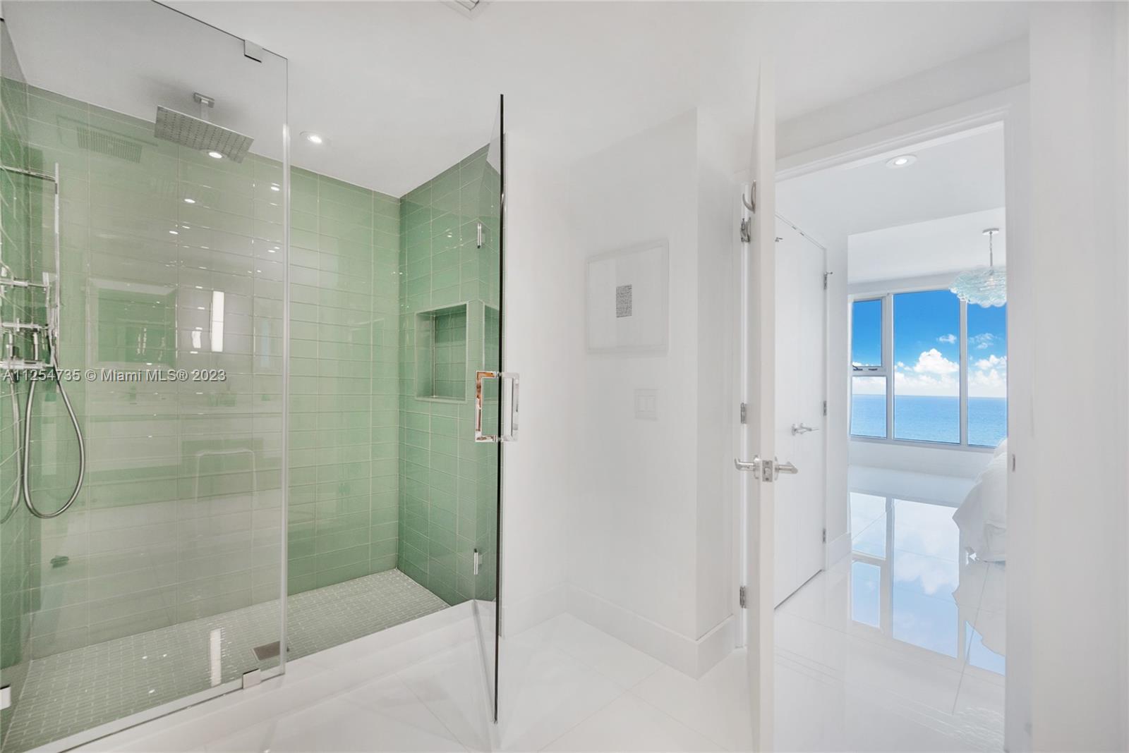 NORTH CARILLON BEACH COND - Residential