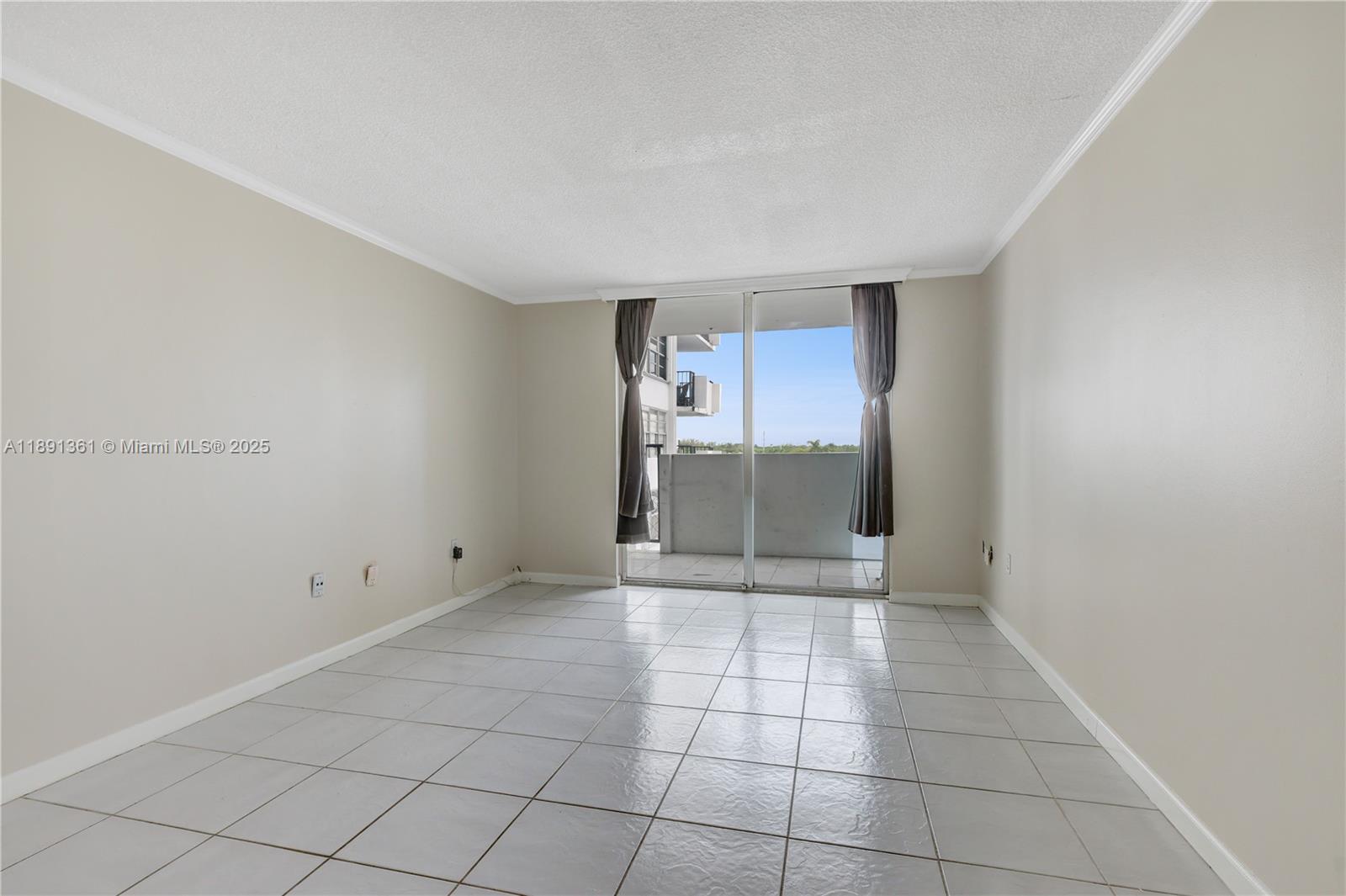 COMMODORE PLAZA CONDO - Residential Lease