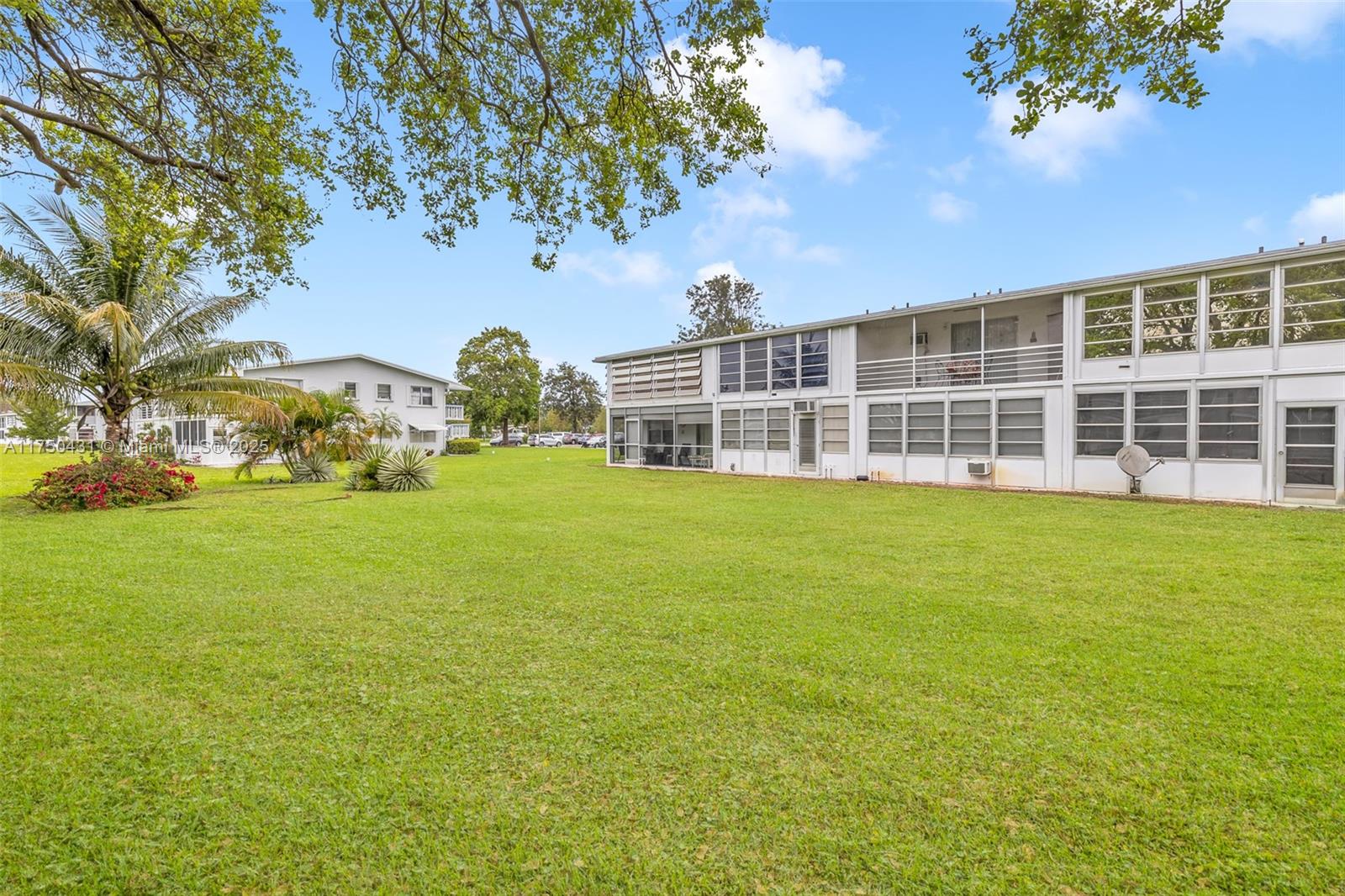 FARNHAM D CONDO - Residential