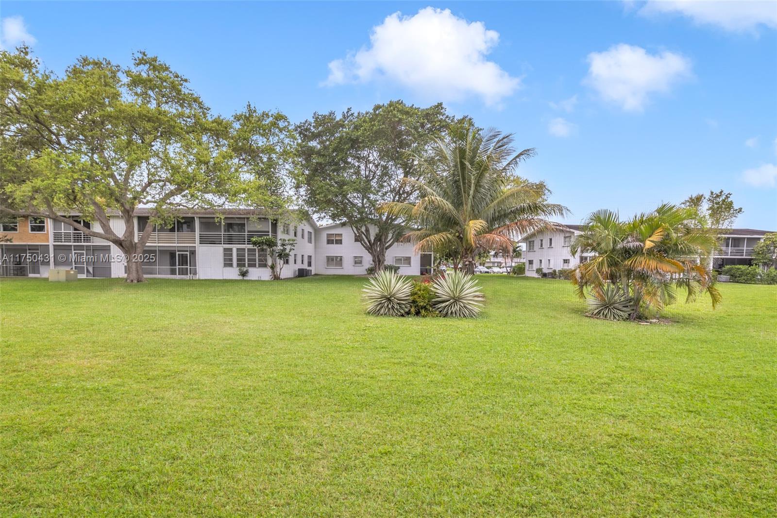 FARNHAM D CONDO - Residential