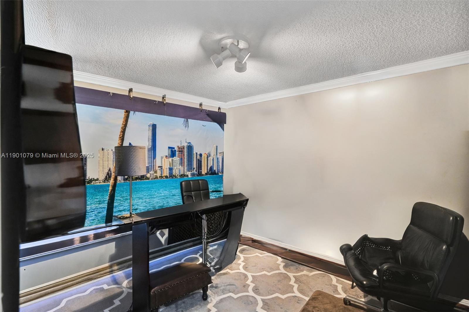 FLAMINGO ESTATES - Residential