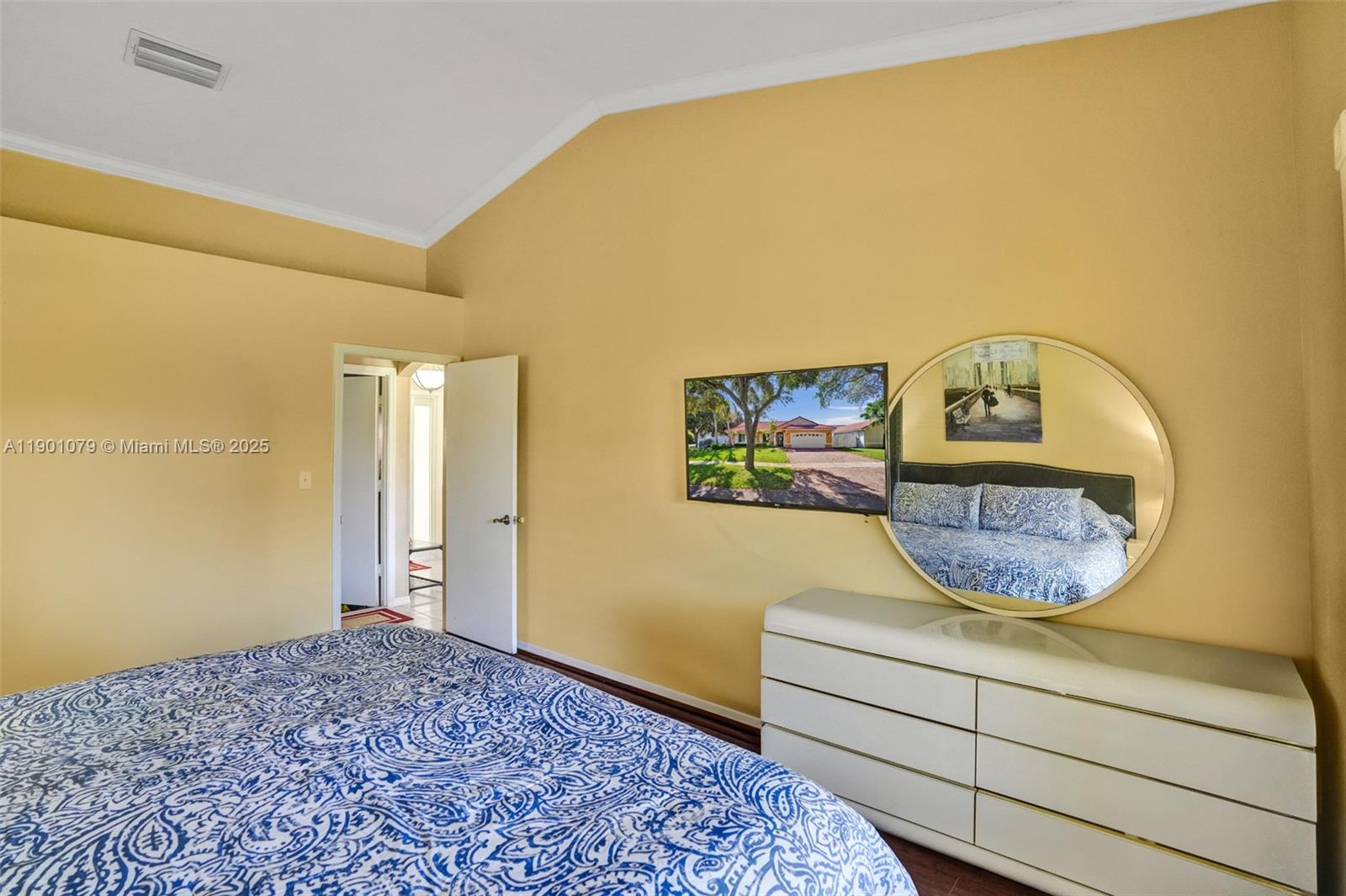 FLAMINGO ESTATES - Residential