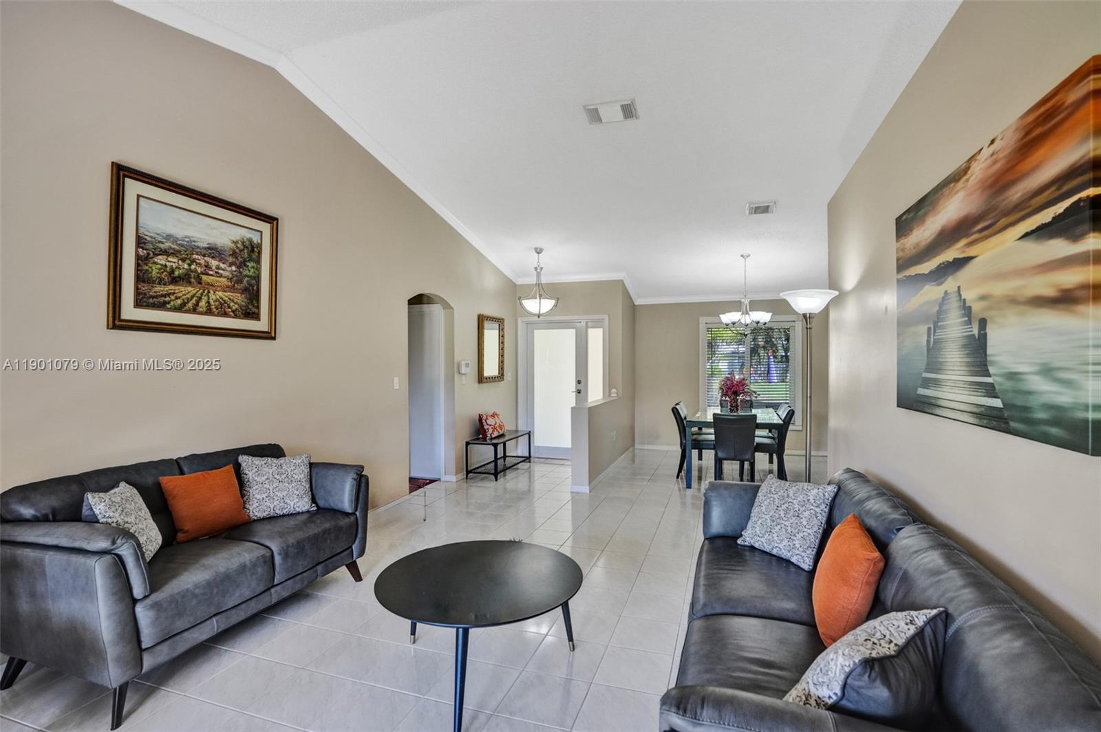 FLAMINGO ESTATES - Residential