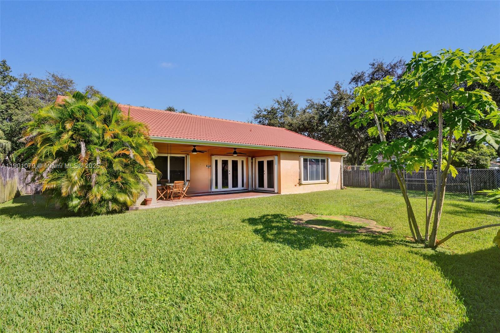 FLAMINGO ESTATES - Residential