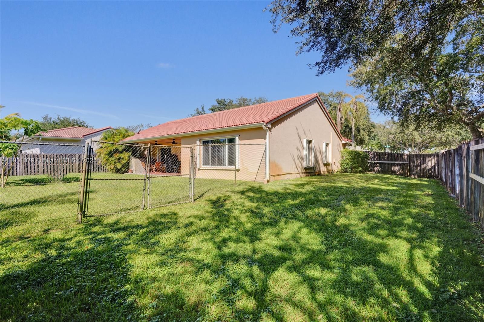 FLAMINGO ESTATES - Residential