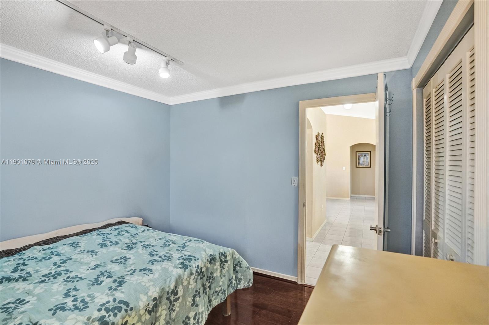 FLAMINGO ESTATES - Residential