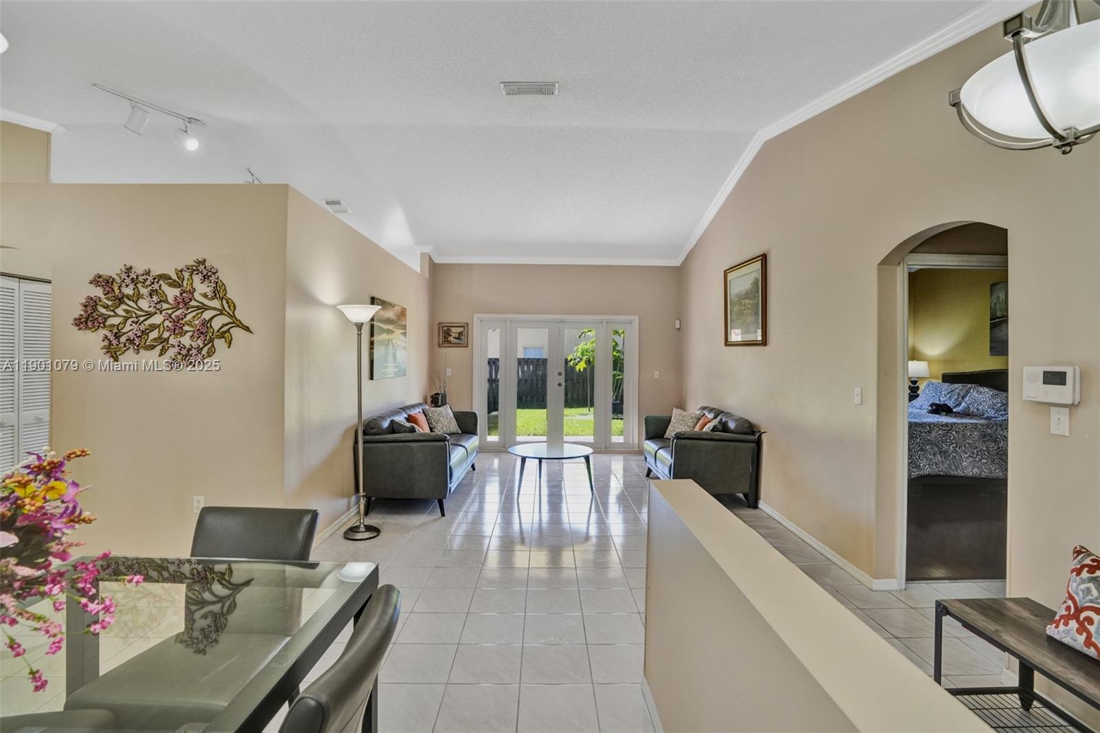 FLAMINGO ESTATES - Residential