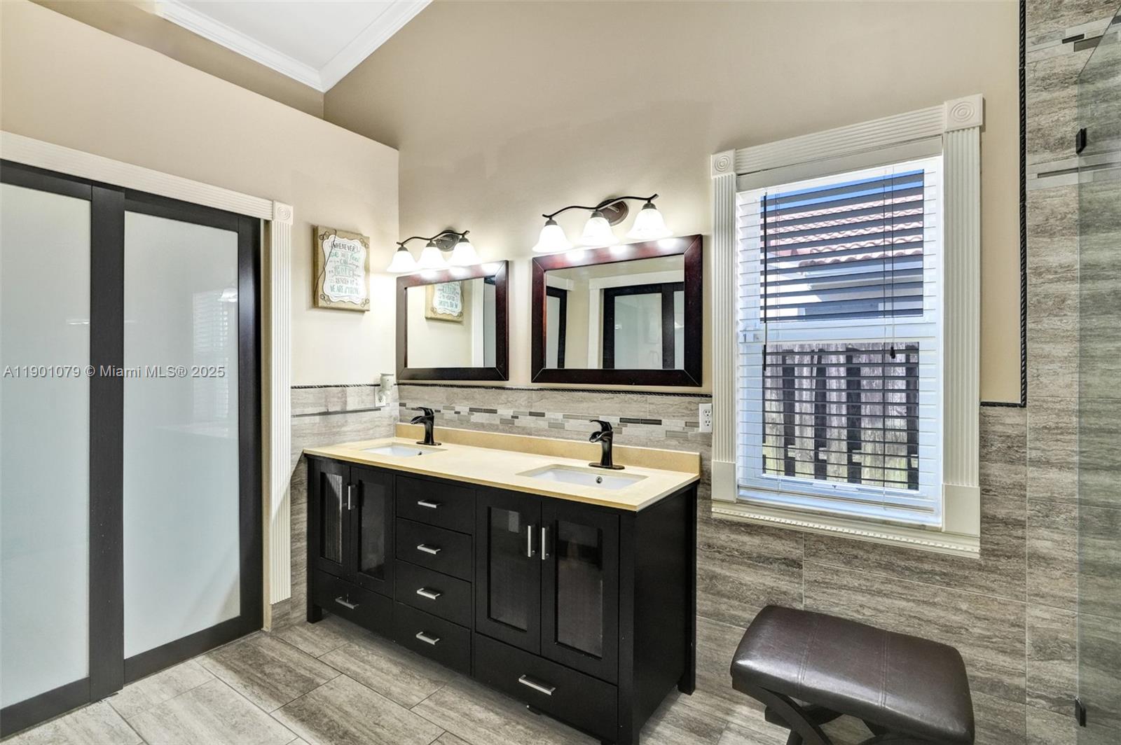 FLAMINGO ESTATES - Residential