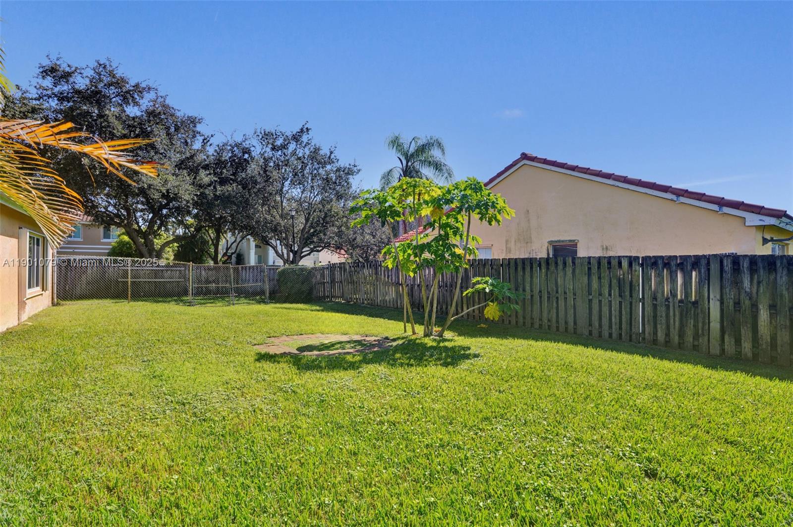 FLAMINGO ESTATES - Residential