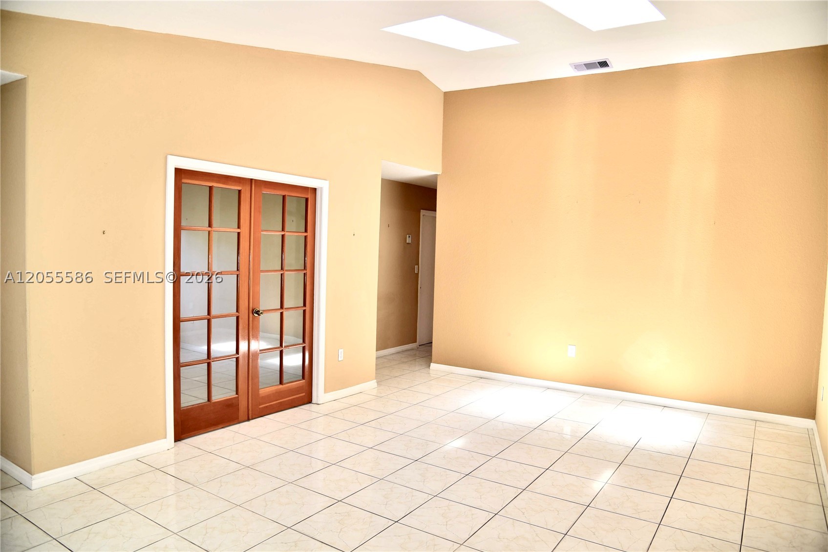 8727 NW 150th Ter