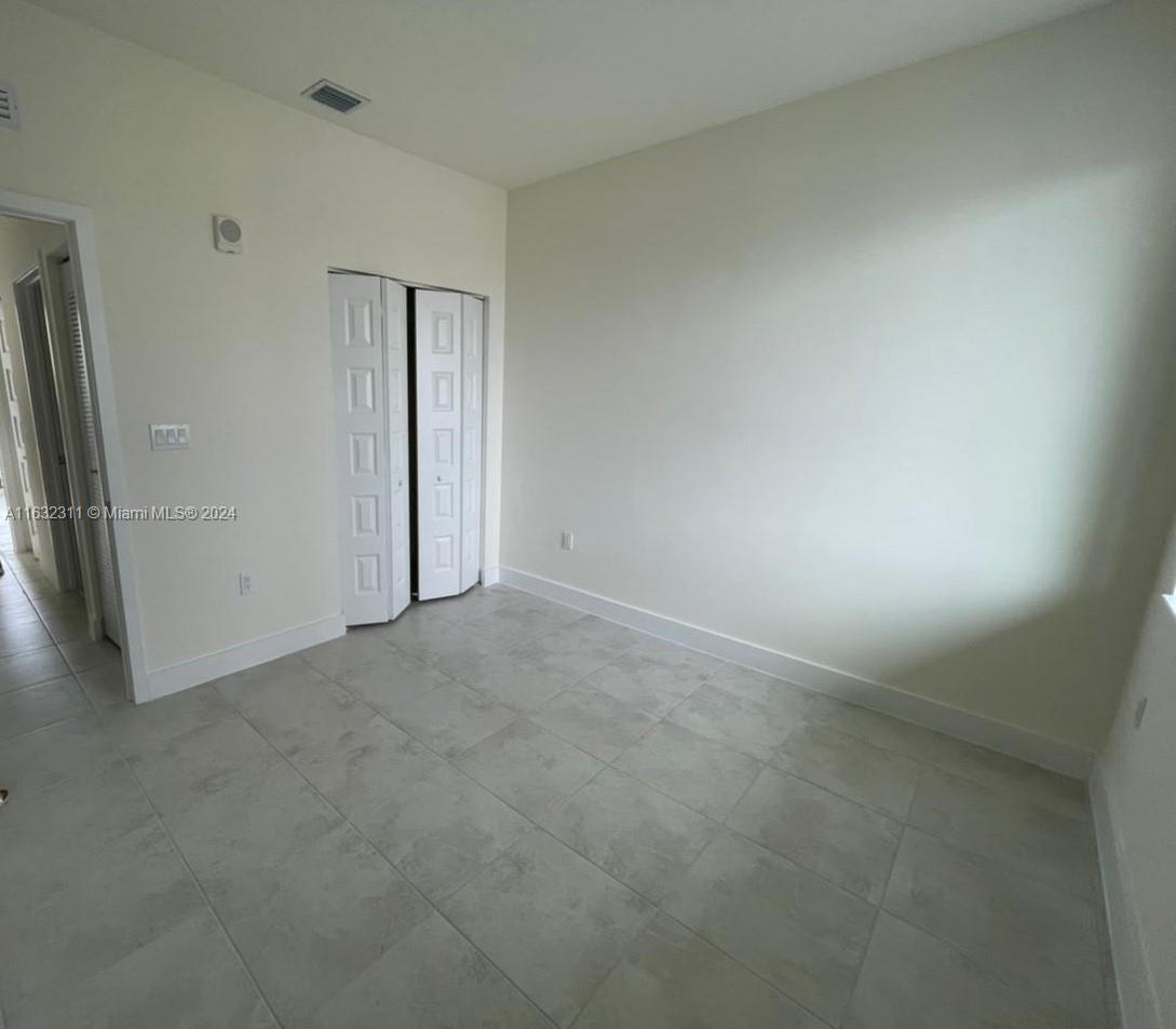 URBANA DOWNTOWN DORAL - Residential Lease