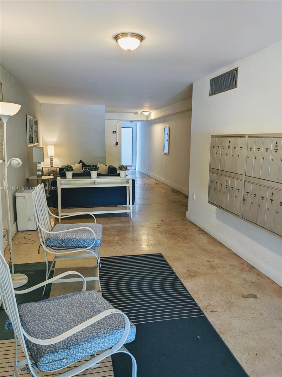 KEY BISCAYNE VI CONDO - Residential Lease