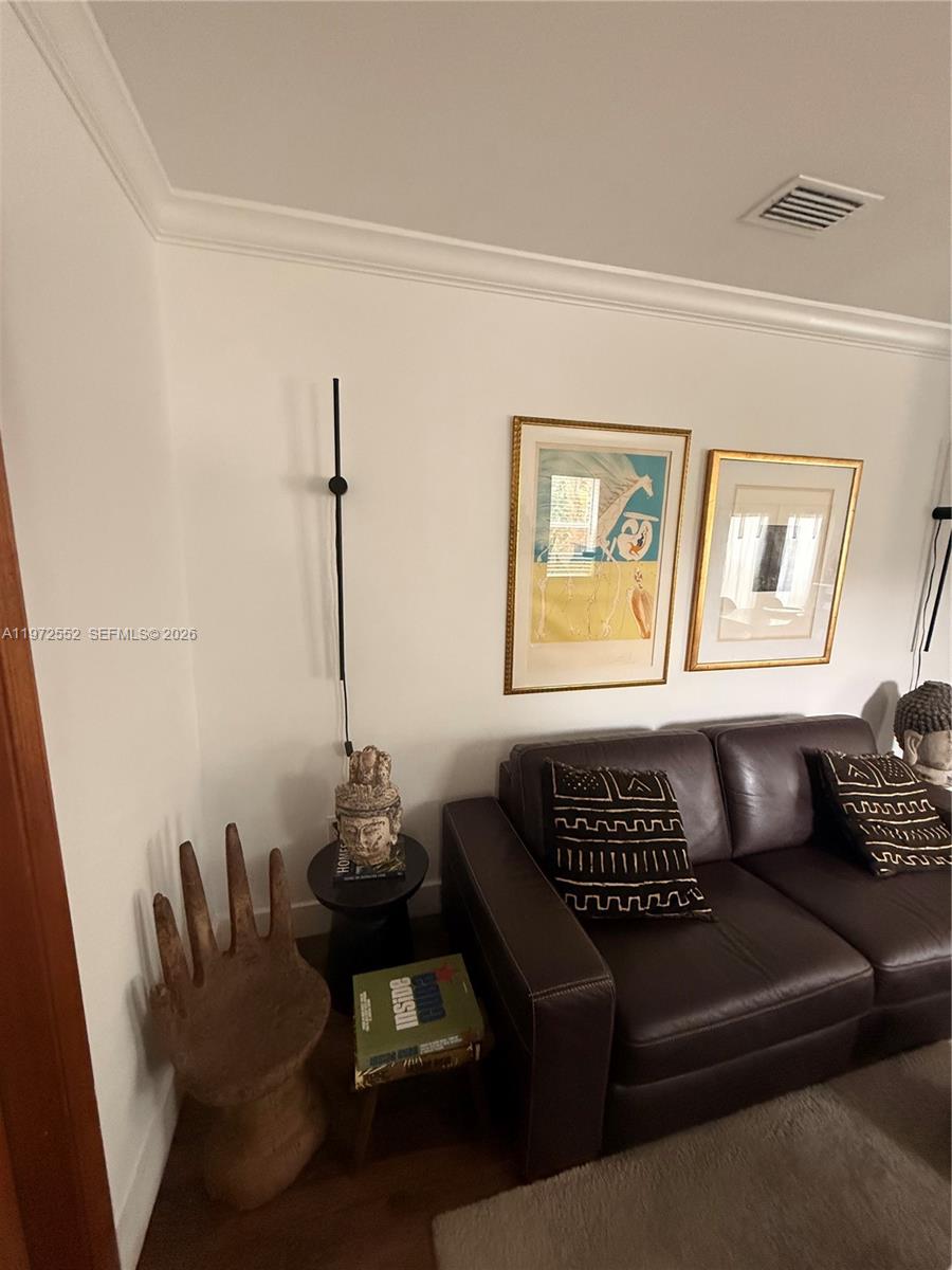 TAMIAMI HIGHLANDS - Residential