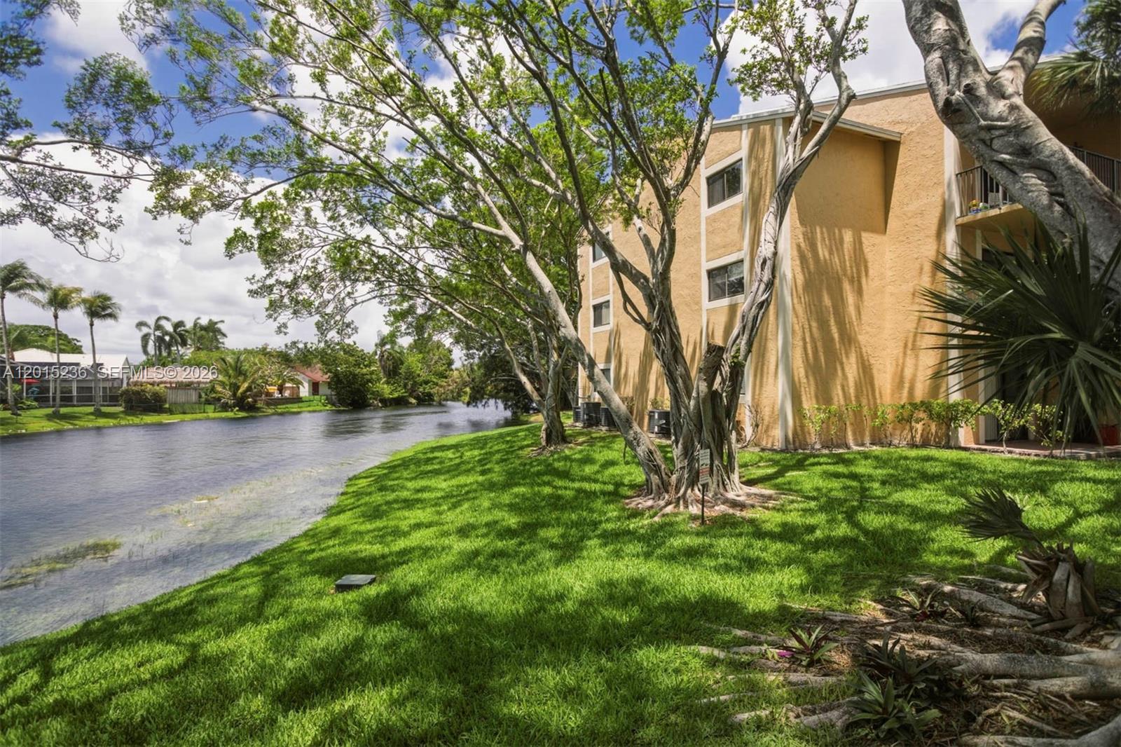 PALMS OF PEMBROKE CONDO - Residential