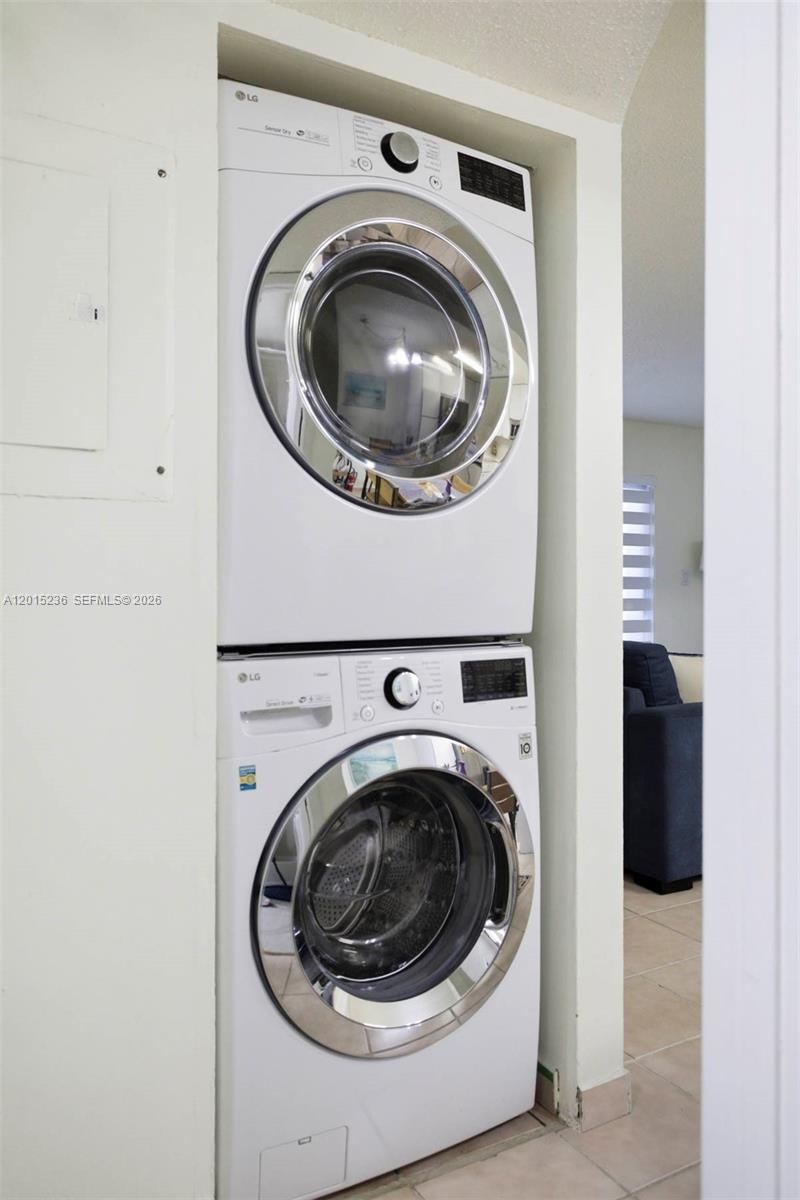 PALMS OF PEMBROKE CONDO - Residential