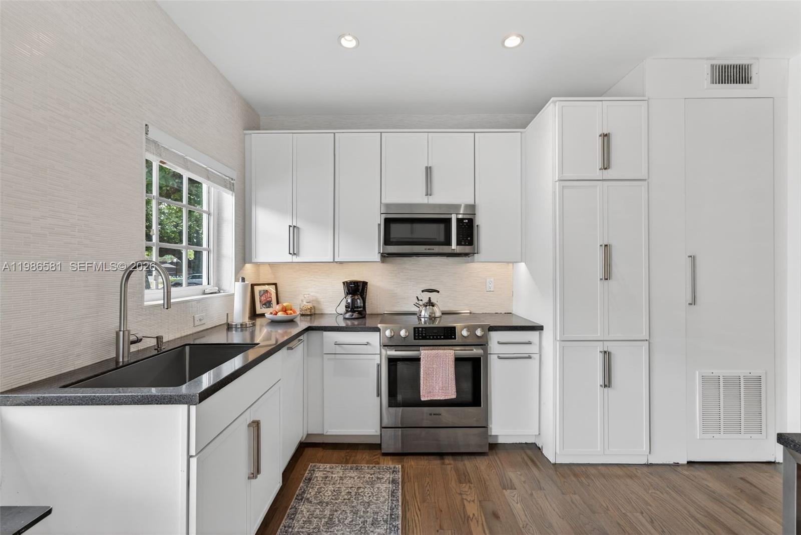 ARCADIA CONDO OF MIAMI BE - Residential