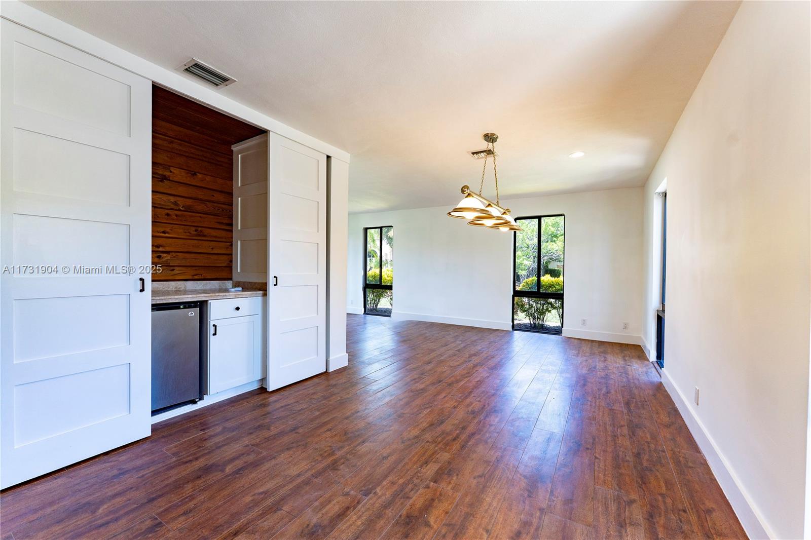 GOLDEN ISLES SEC - Residential Lease