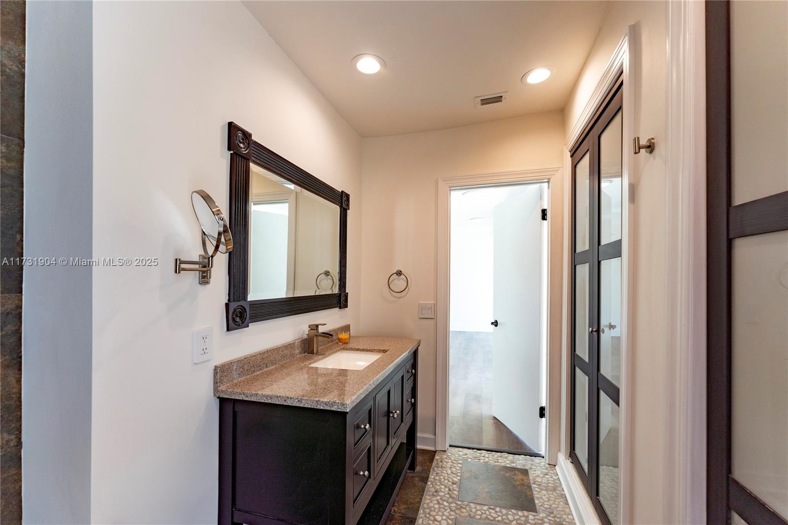 GOLDEN ISLES SEC - Residential Lease