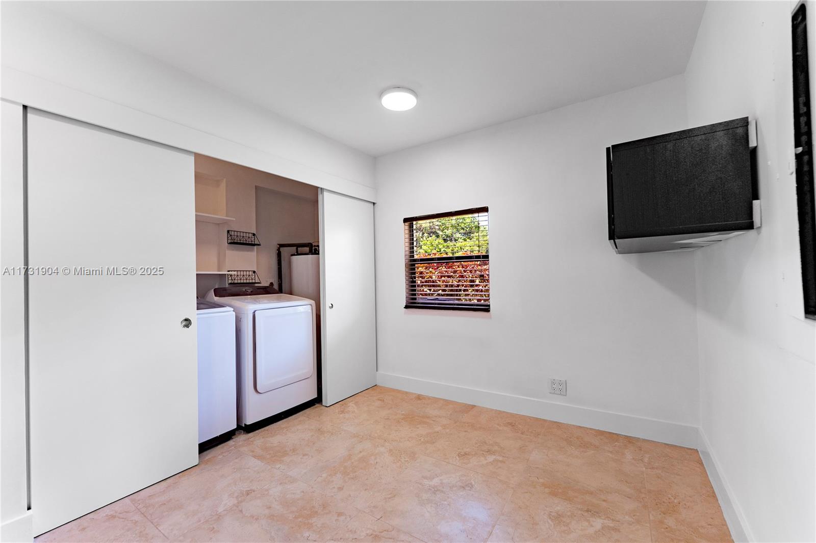 GOLDEN ISLES SEC - Residential Lease