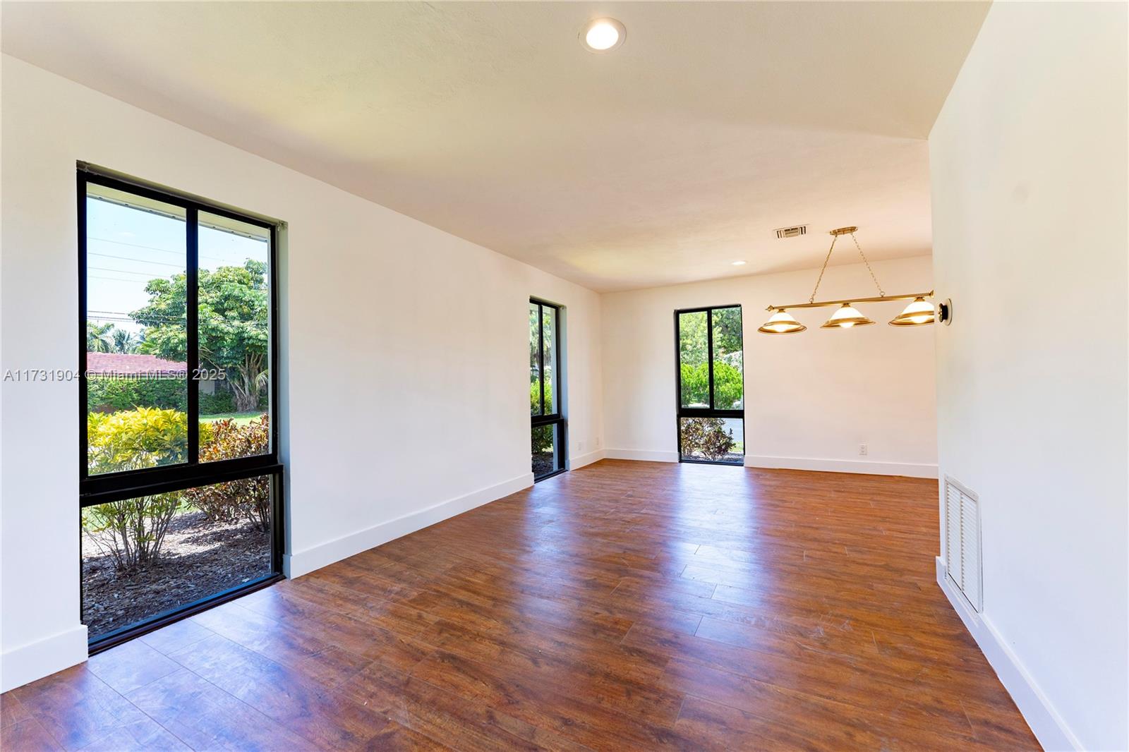 GOLDEN ISLES SEC - Residential Lease