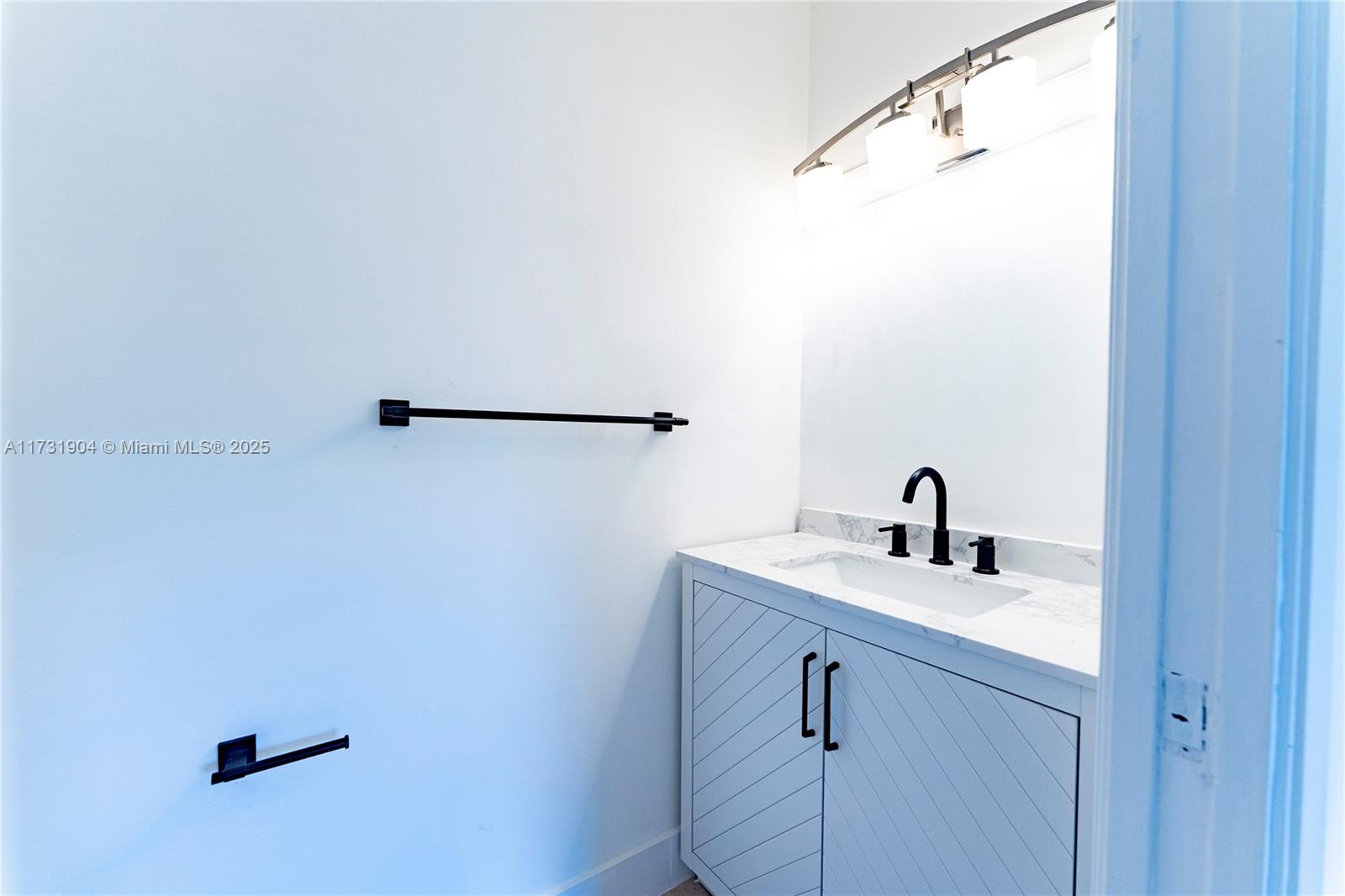 GOLDEN ISLES SEC - Residential Lease