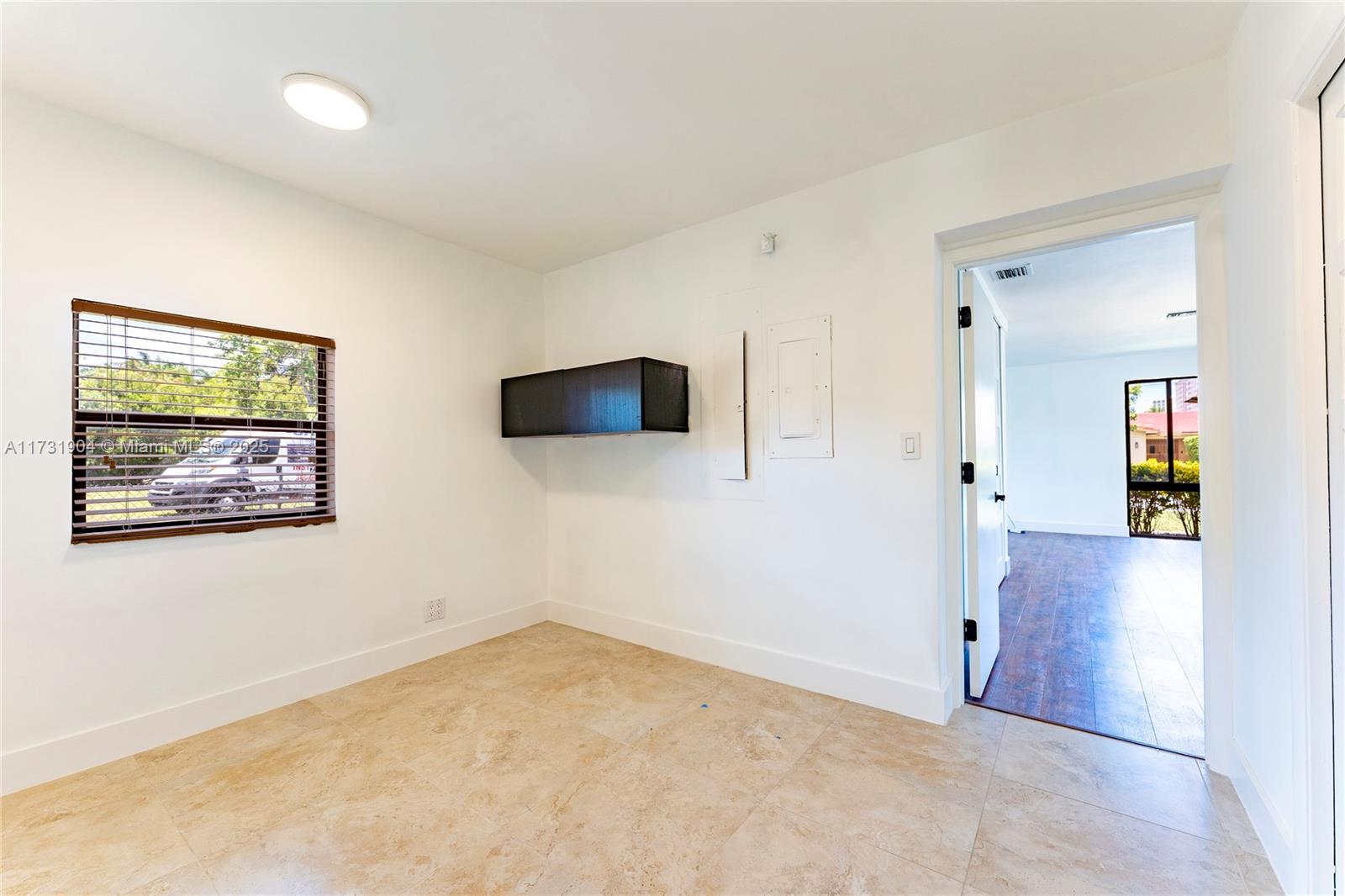 GOLDEN ISLES SEC - Residential Lease