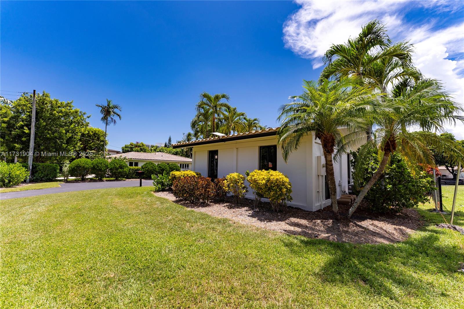 GOLDEN ISLES SEC - Residential Lease