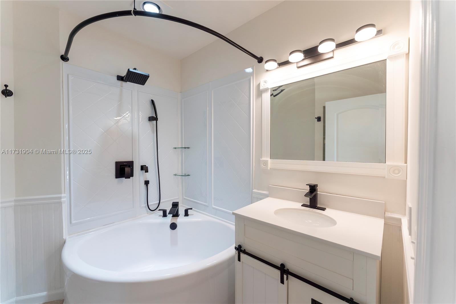 GOLDEN ISLES SEC - Residential Lease