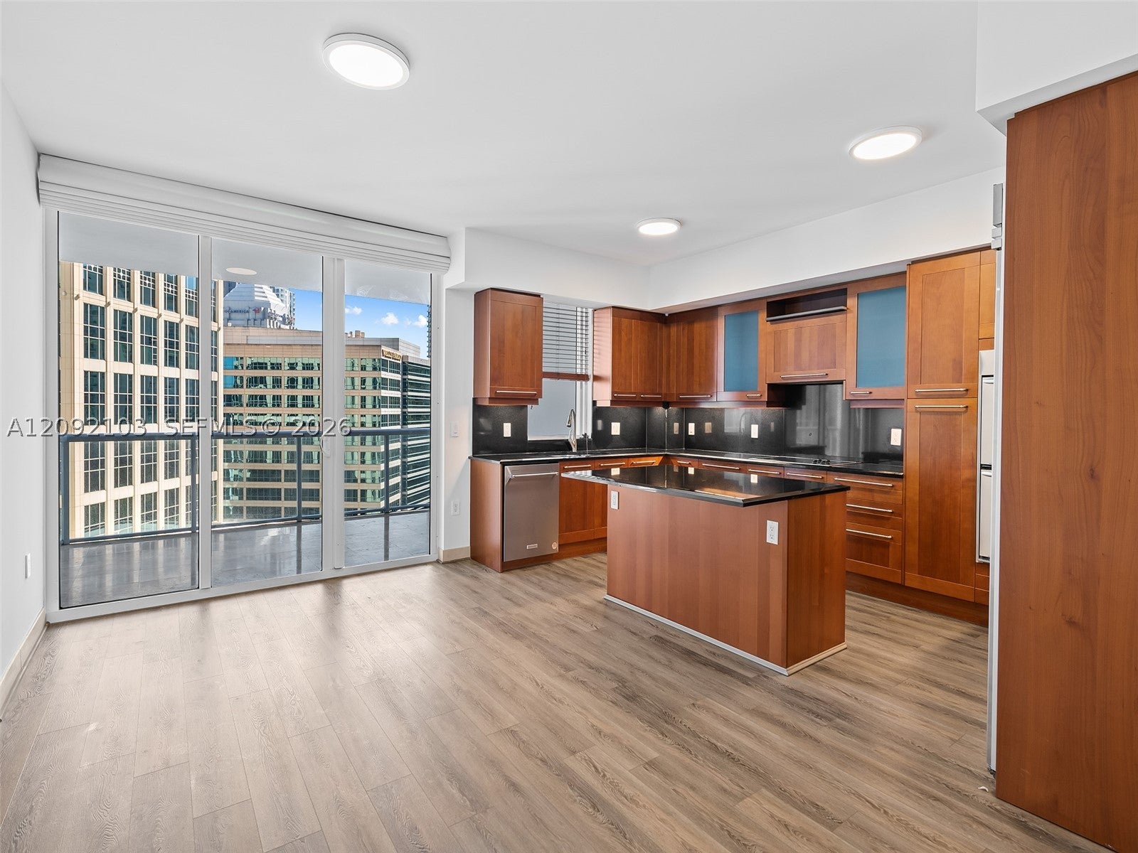 333 Las Olas Way 1909