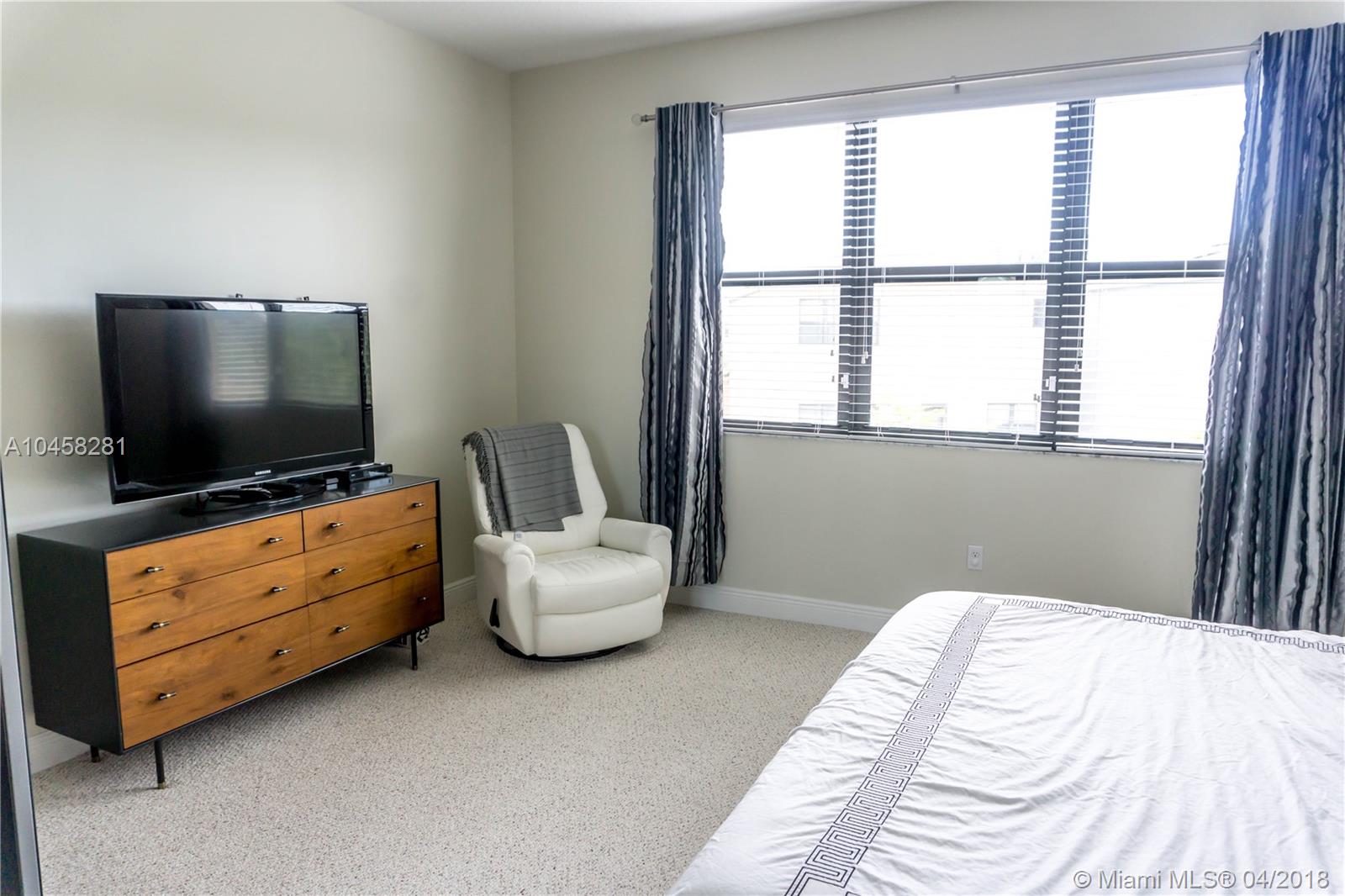 CHAMPION LAKES - Residential Lease