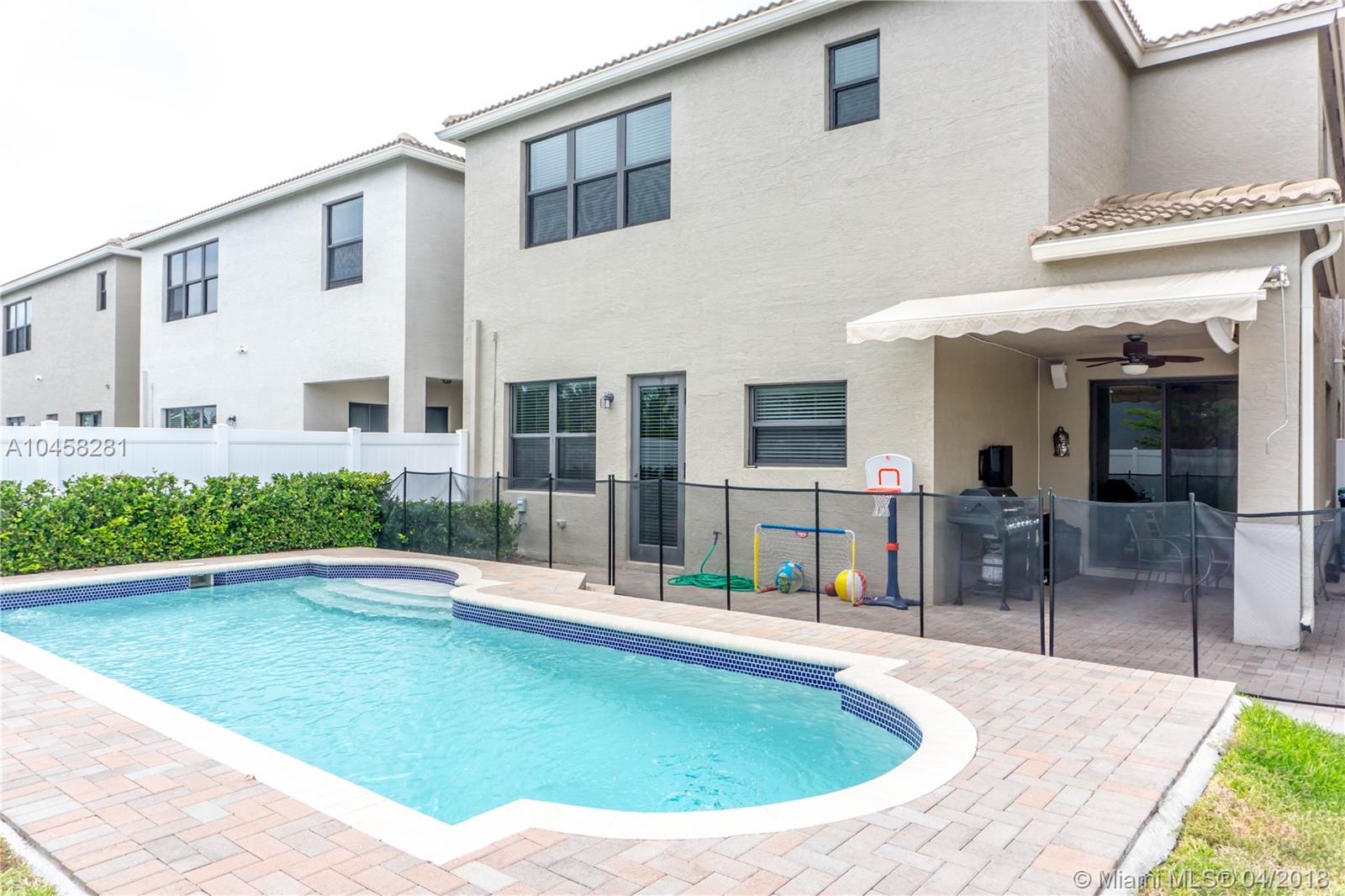 CHAMPION LAKES - Residential Lease