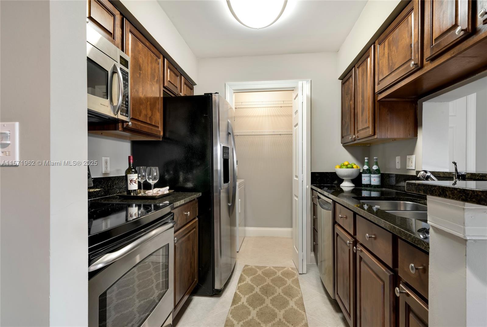 Mizner Court - Residential Lease