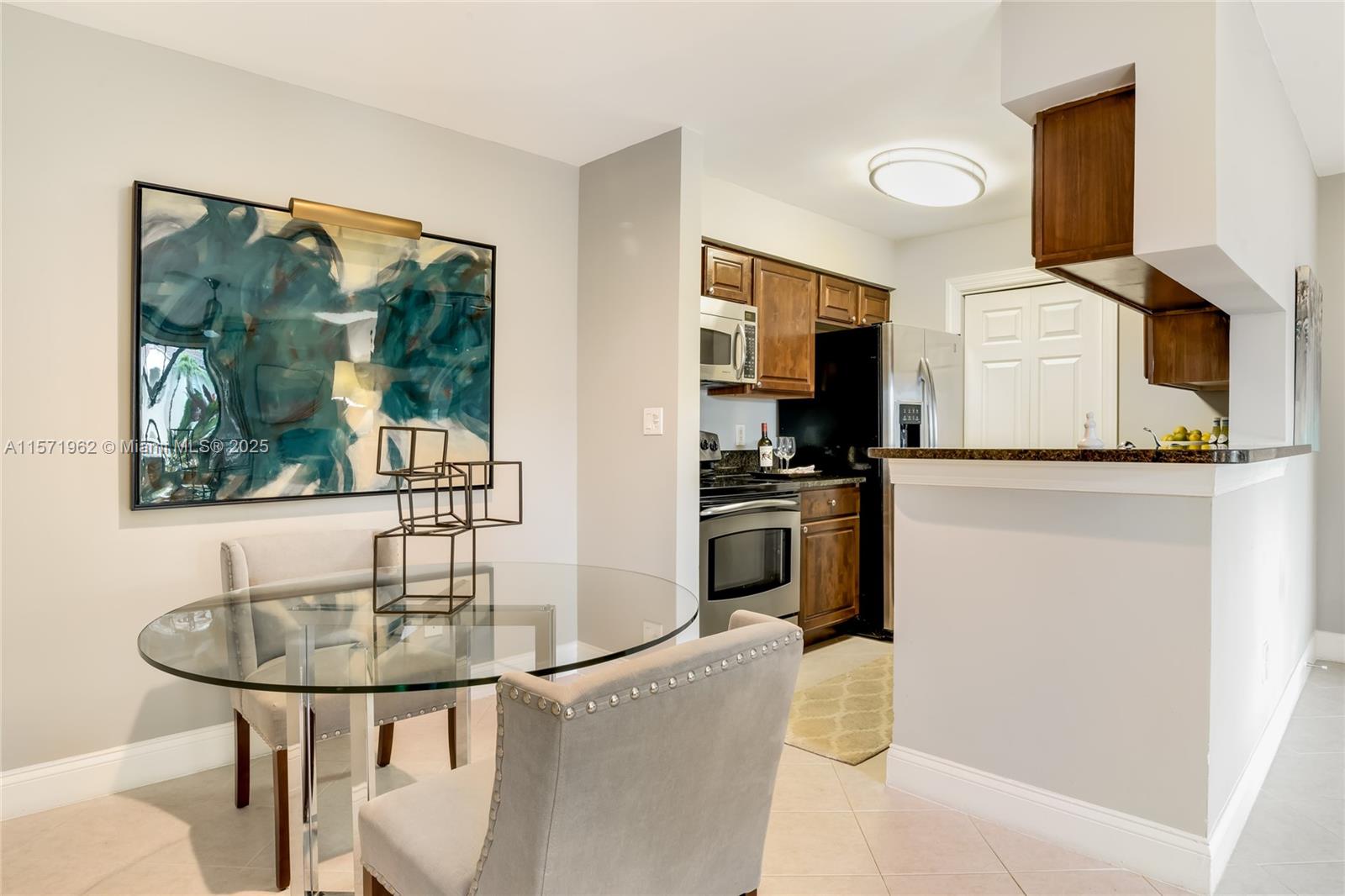 Mizner Court - Residential Lease
