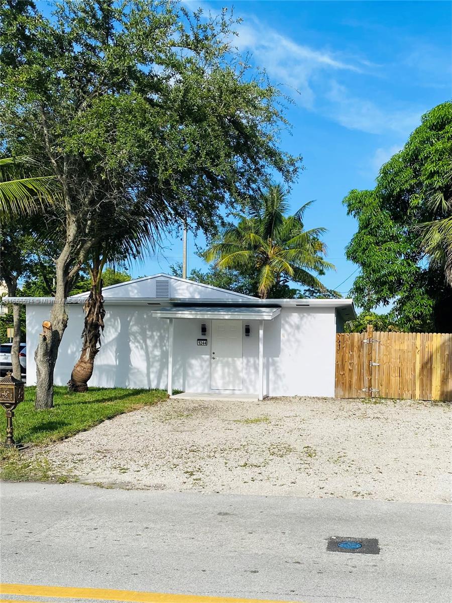 1244 Nw 1st Ave, Fort Lauderdale, Broward County, Florida - 3 Bedrooms  
2 Bathrooms - 