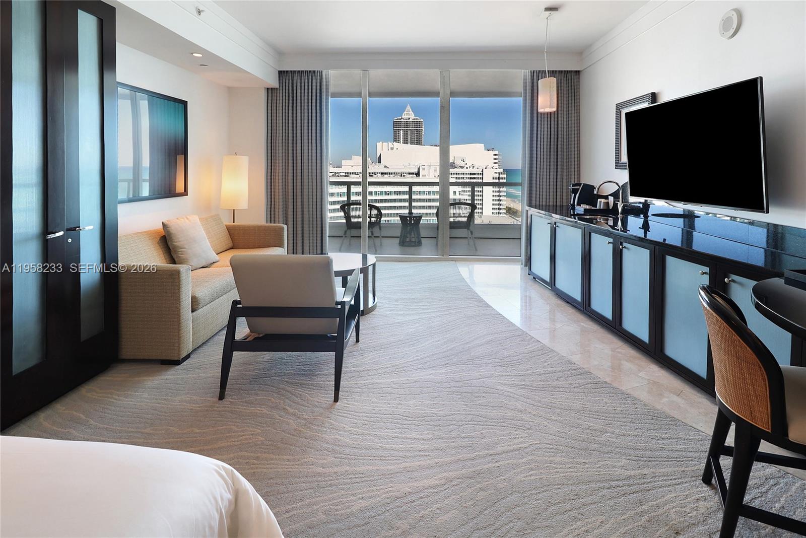 FONTAINEBLEAU III OCEAN C - Residential