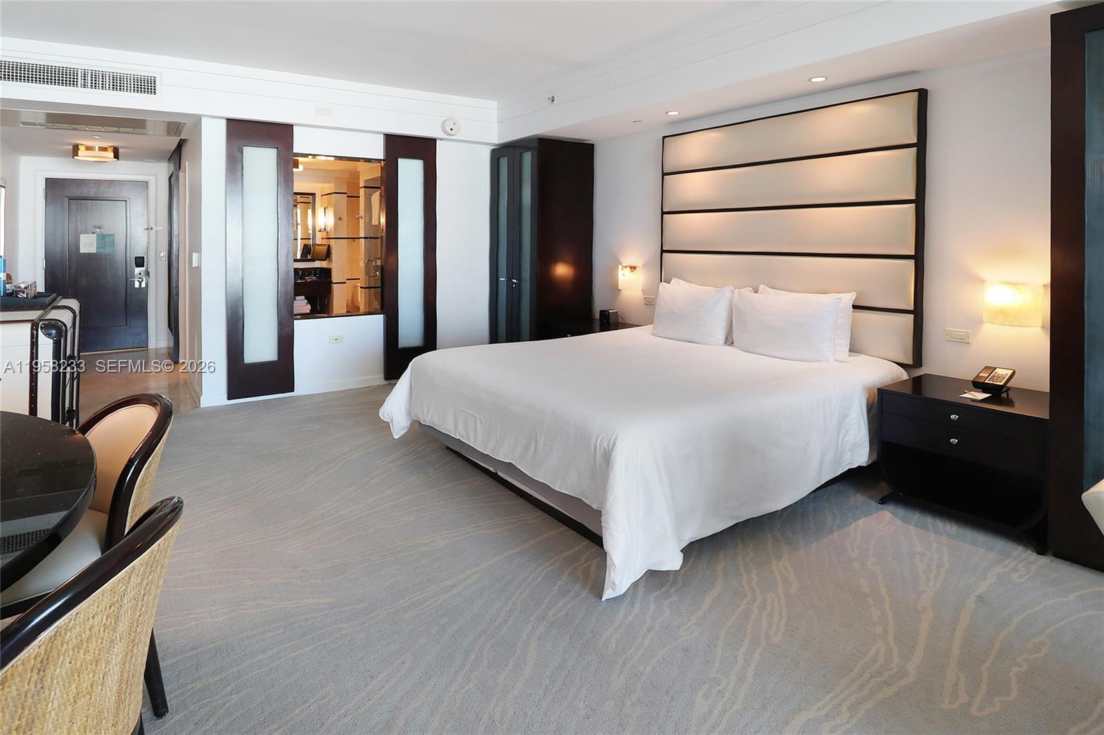 FONTAINEBLEAU III OCEAN C - Residential