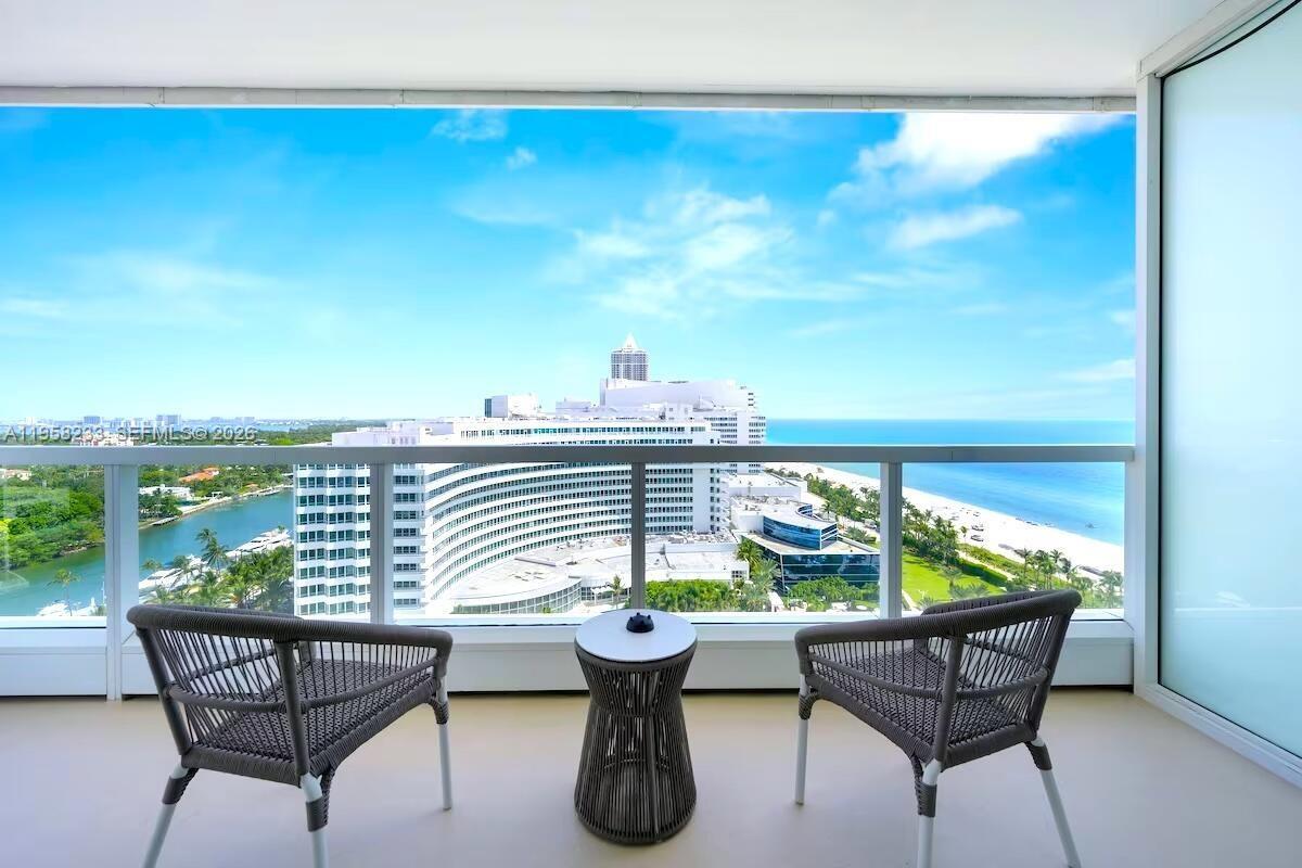 FONTAINEBLEAU III OCEAN C - Residential
