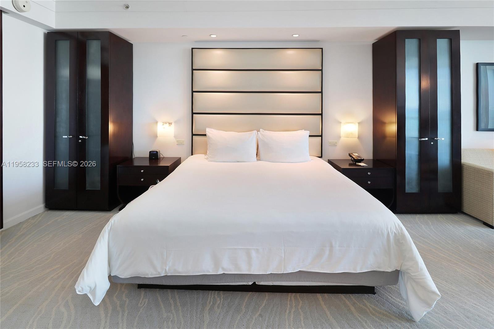 FONTAINEBLEAU III OCEAN C - Residential