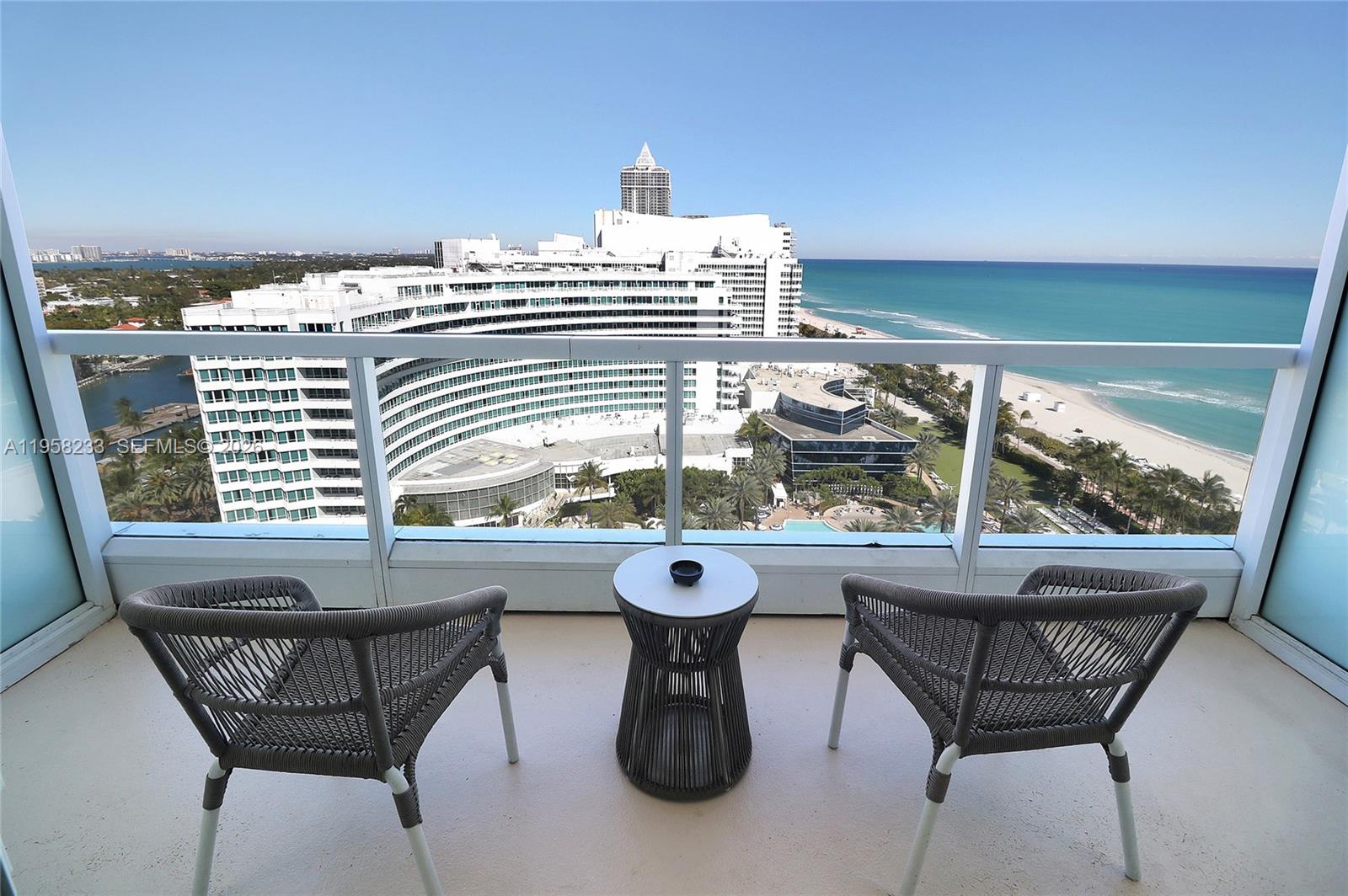 FONTAINEBLEAU III OCEAN C - Residential