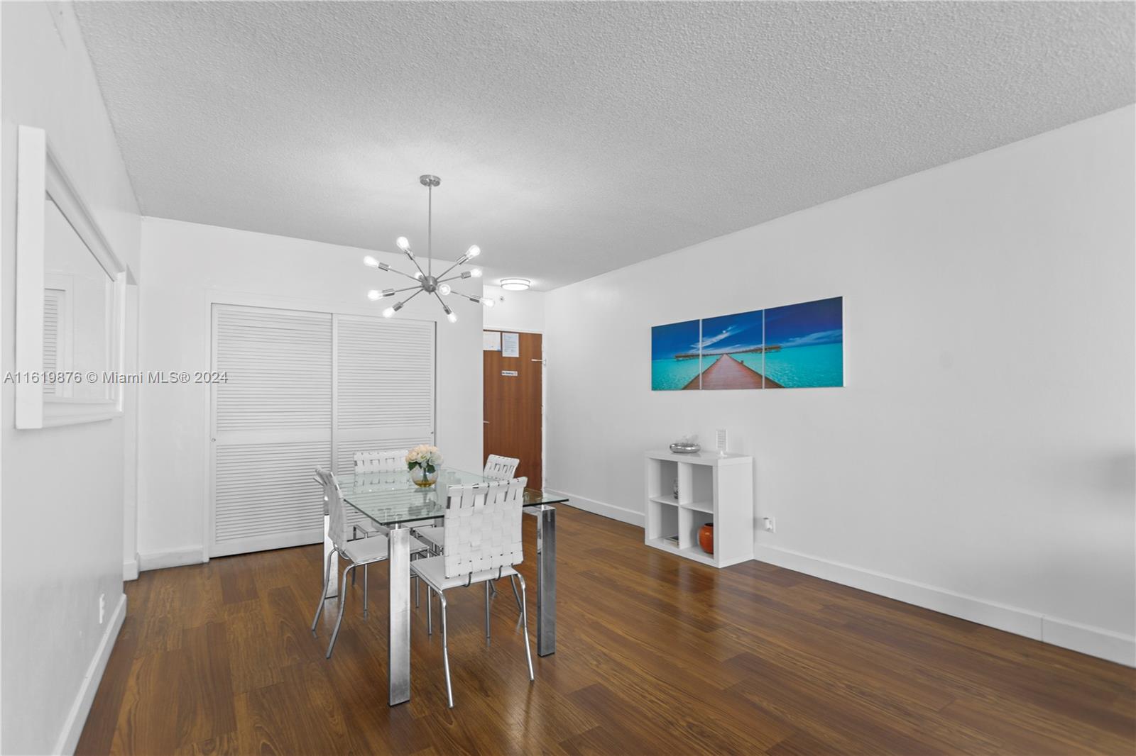 Tides Hollywood Beach - Residential