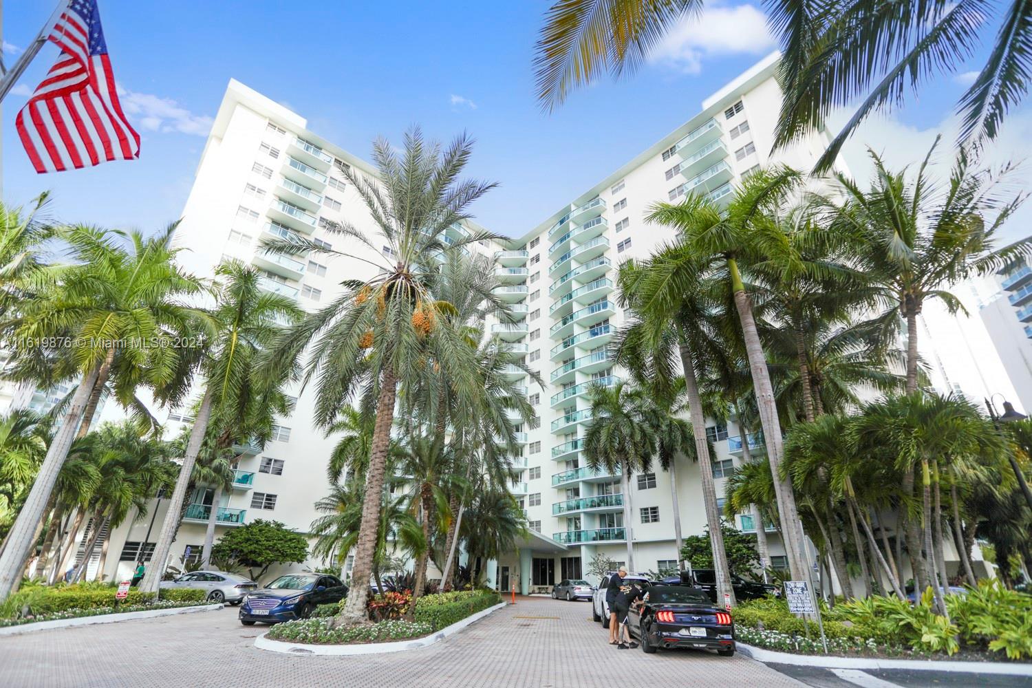 Tides Hollywood Beach - Residential