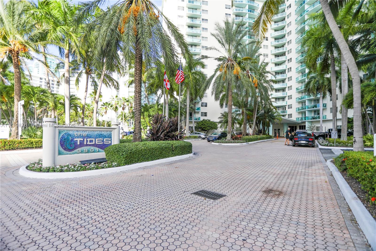 Tides Hollywood Beach - Residential