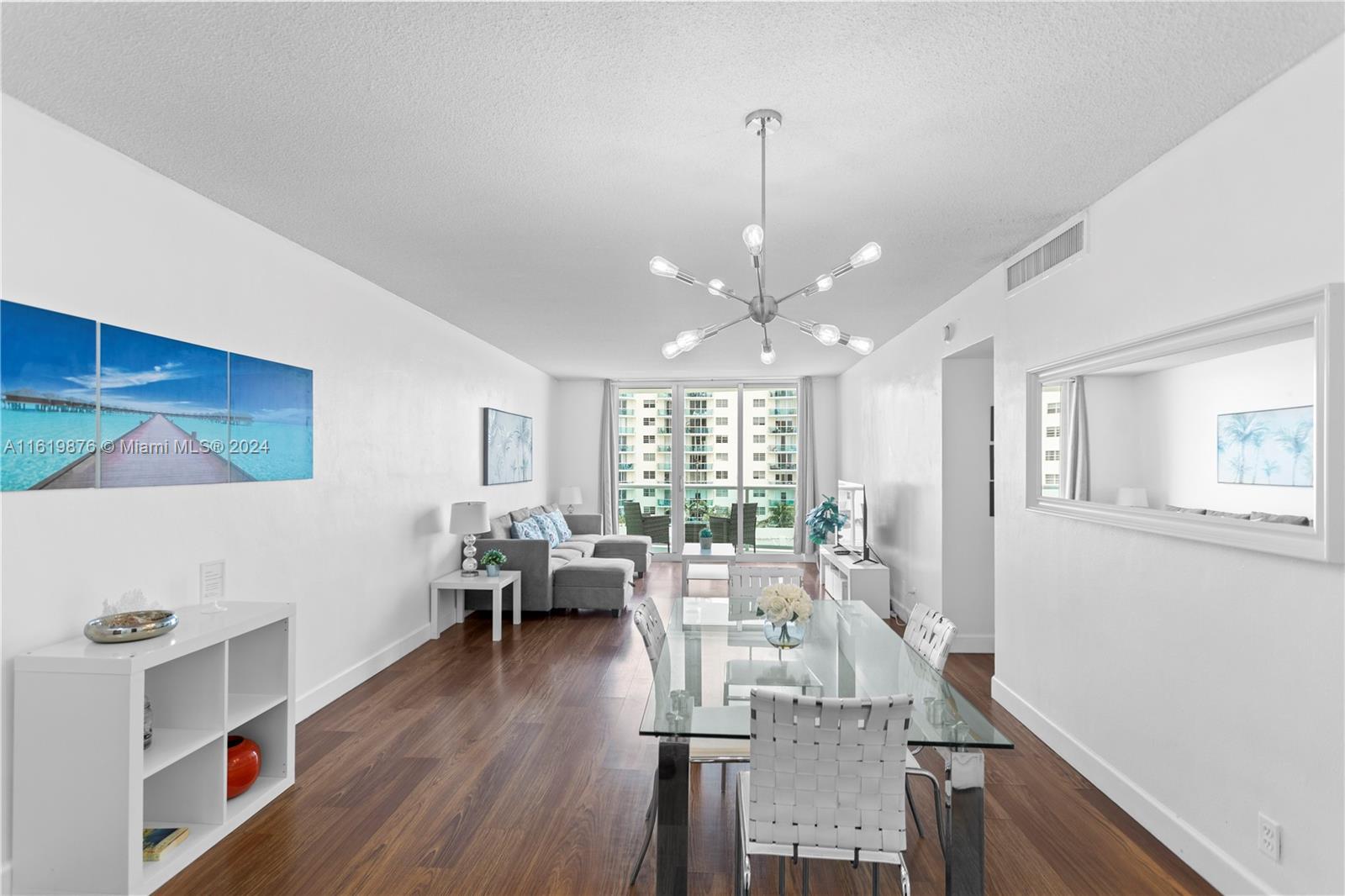 Tides Hollywood Beach - Residential