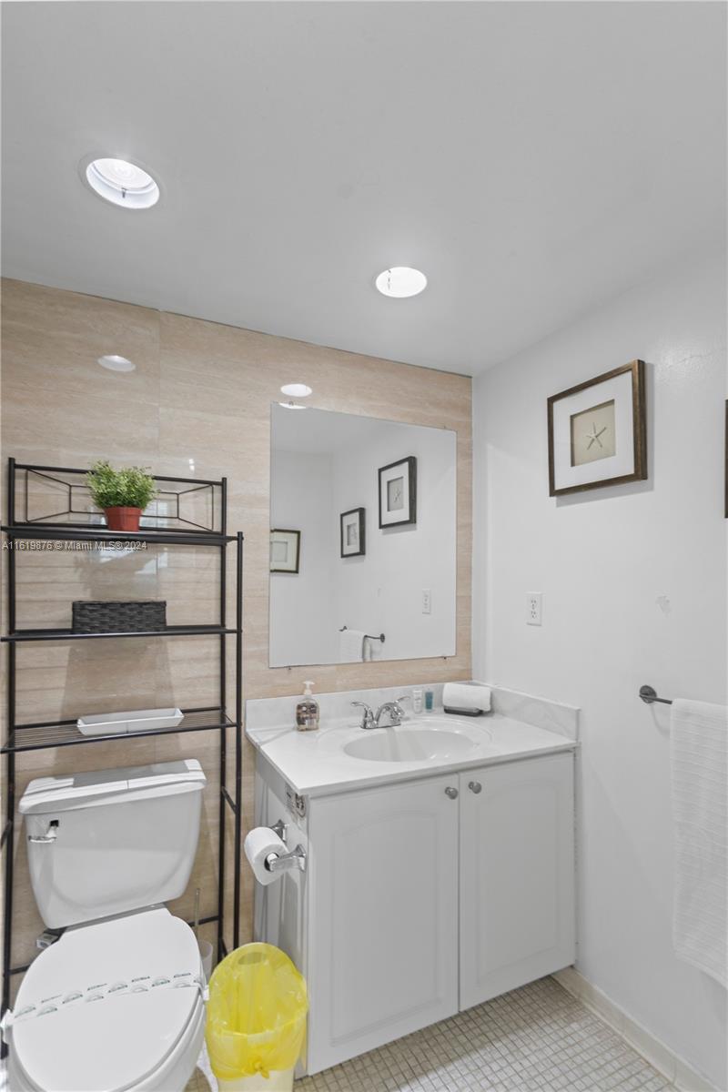 Tides Hollywood Beach - Residential