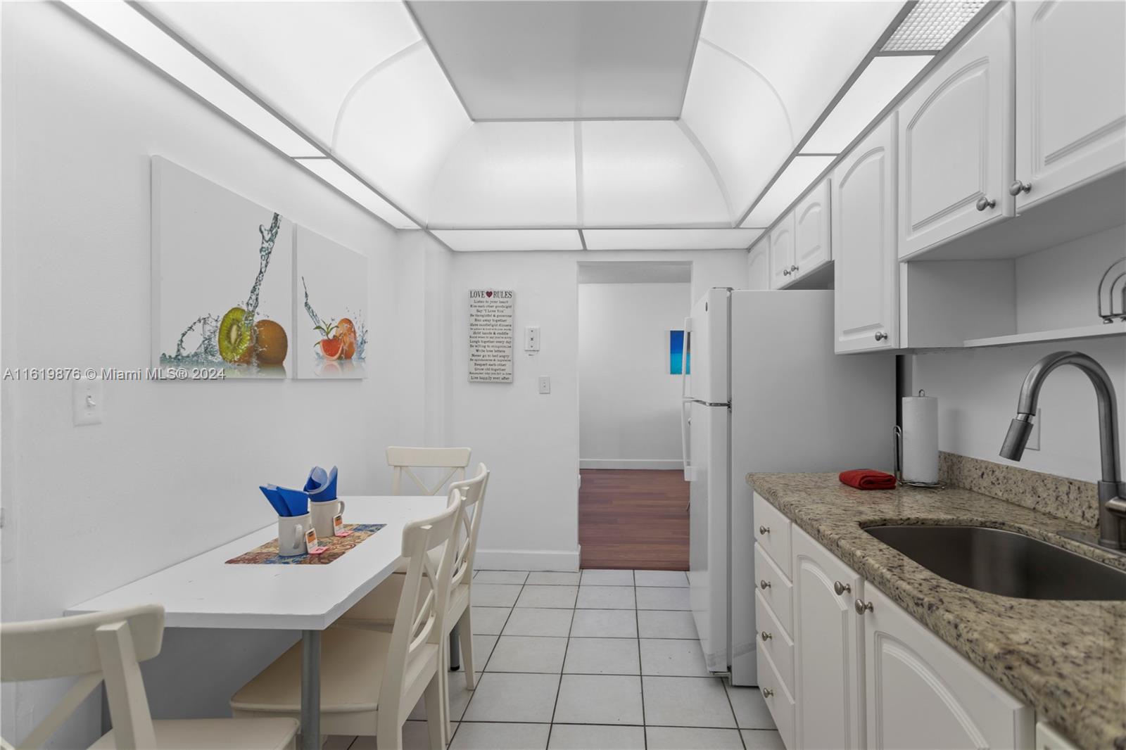 Tides Hollywood Beach - Residential