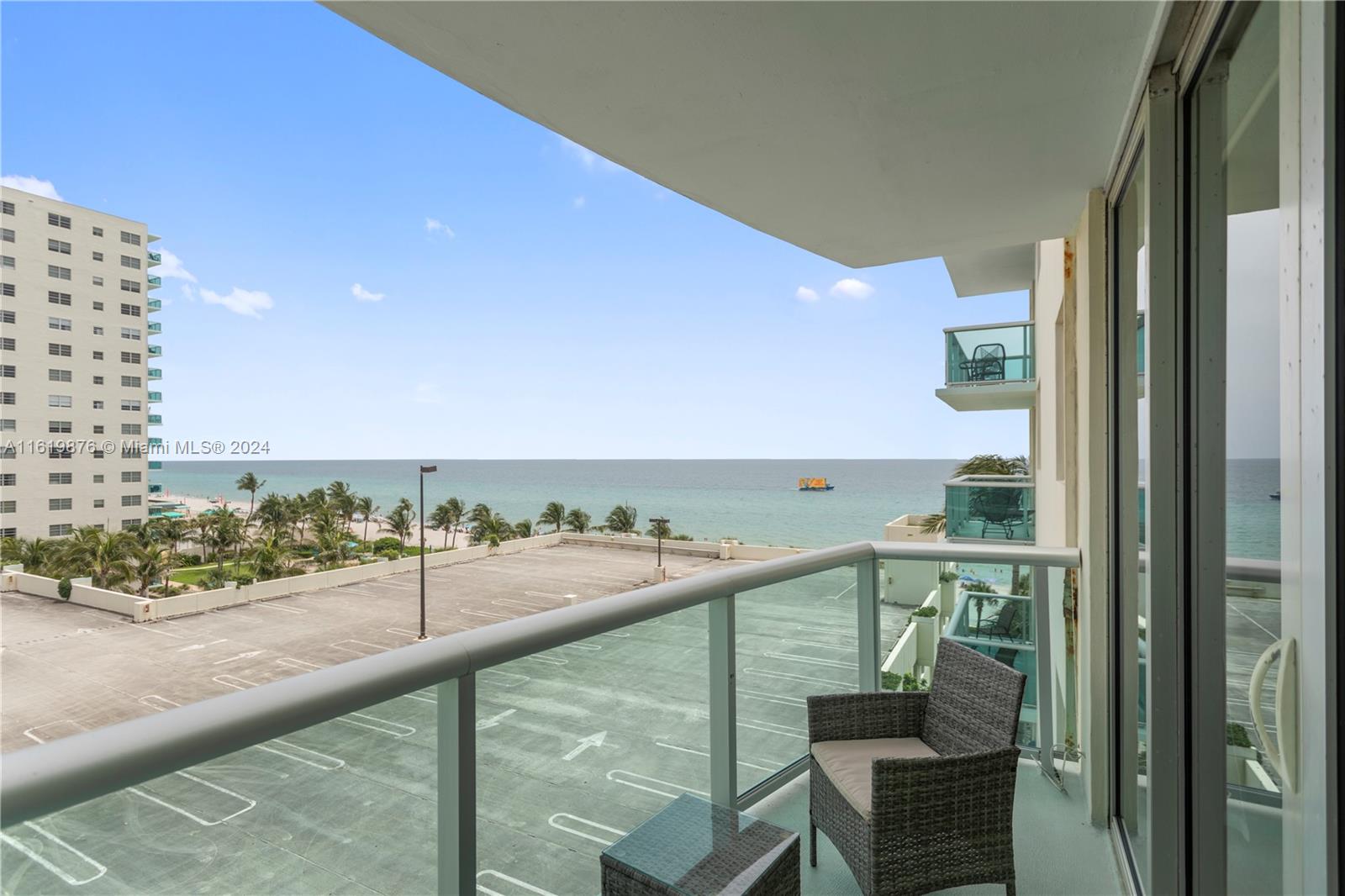 Tides Hollywood Beach - Residential
